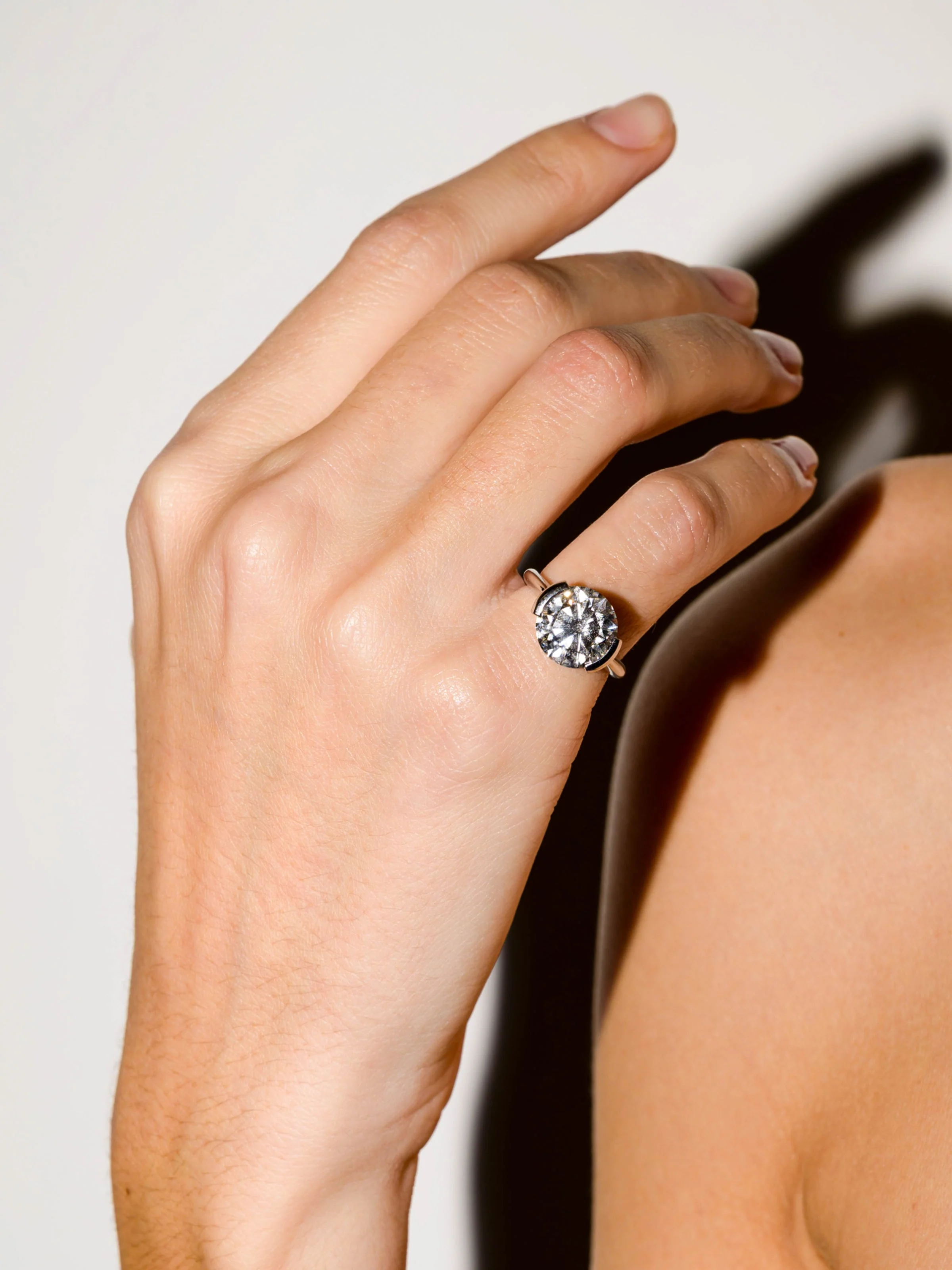 Dorsey - 14K INES ROUND - CUT RING IN LAB DIAMOND - Image 3