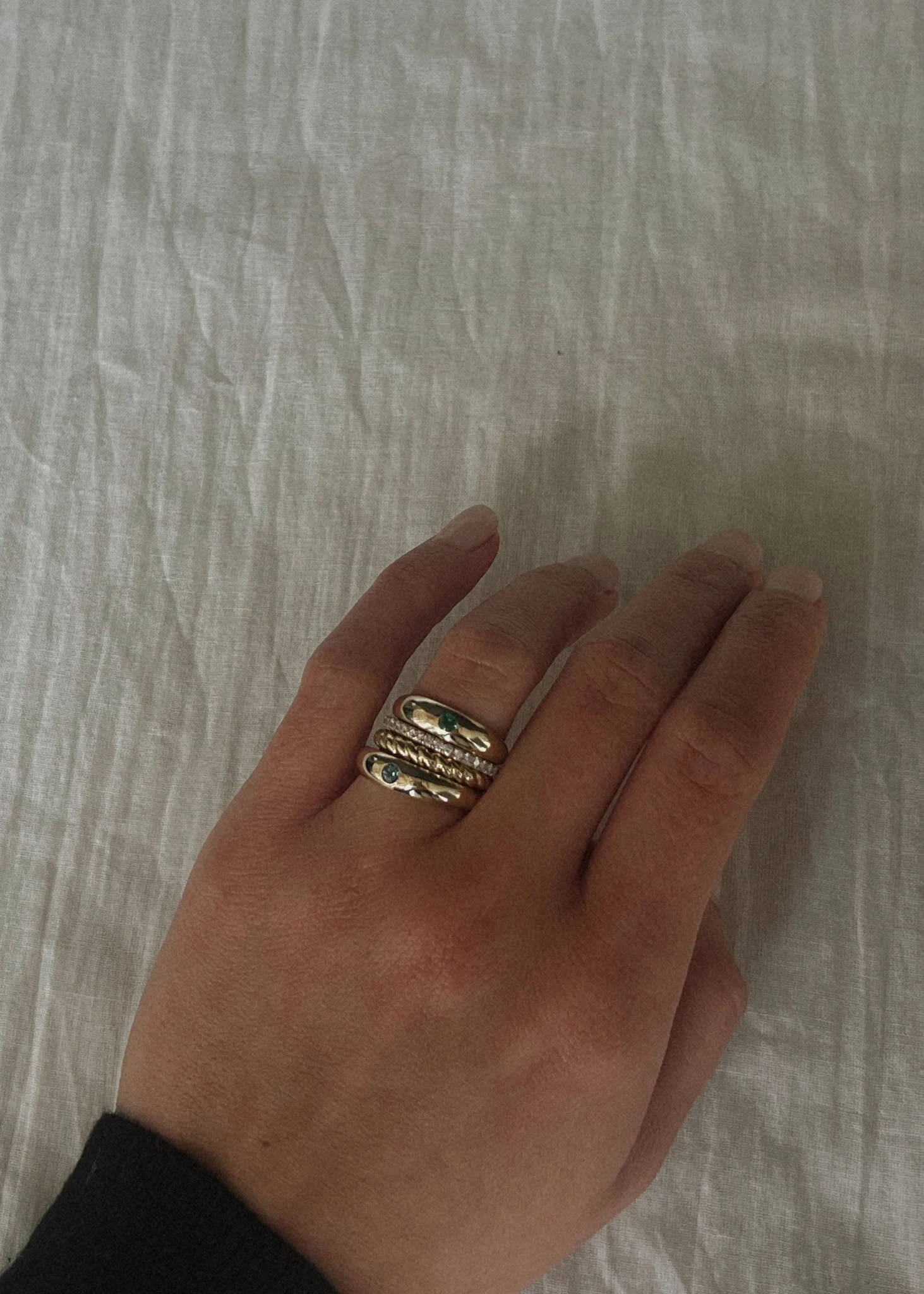 Kinn - Amelia Birthstone Dome Ring Emerald - Image 3