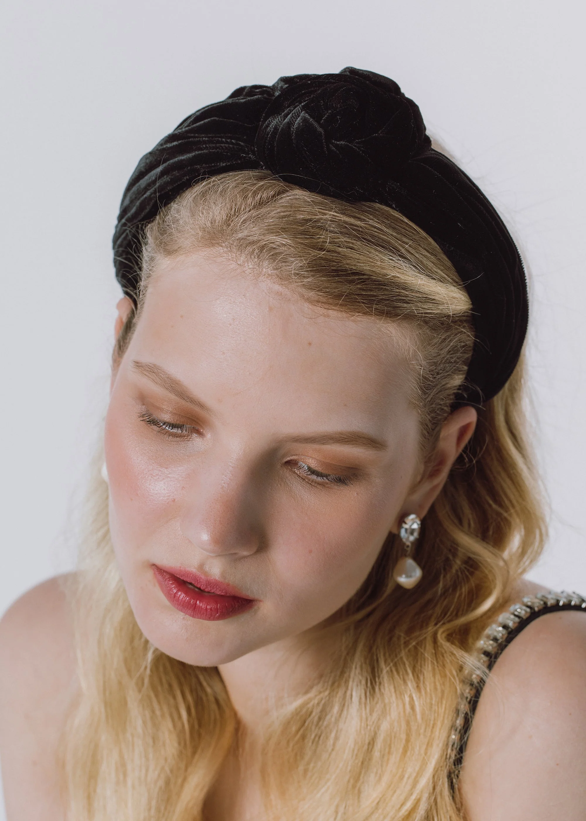 Jennifer Behr - Amina Headband in Velvet - Image 3