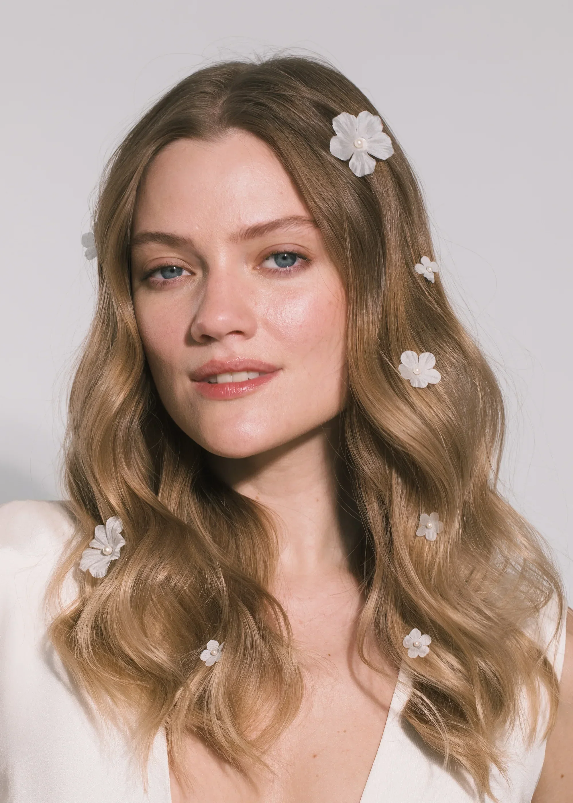 Jennifer Behr - Anemone Hair Magnet Set - Image 3