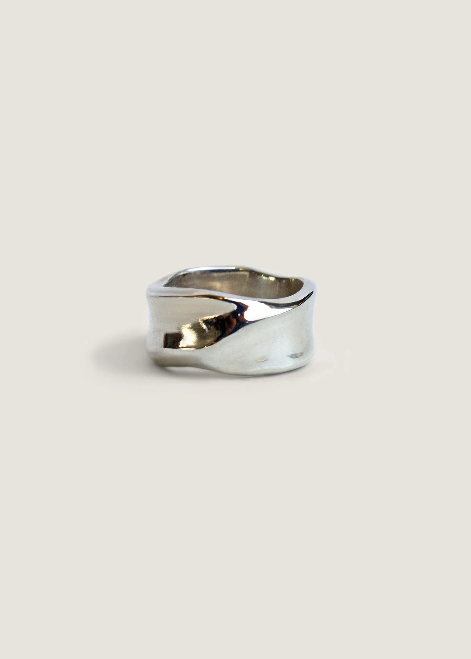 Kinn - Athena Sculptural Ring Stack Silver - Image 6