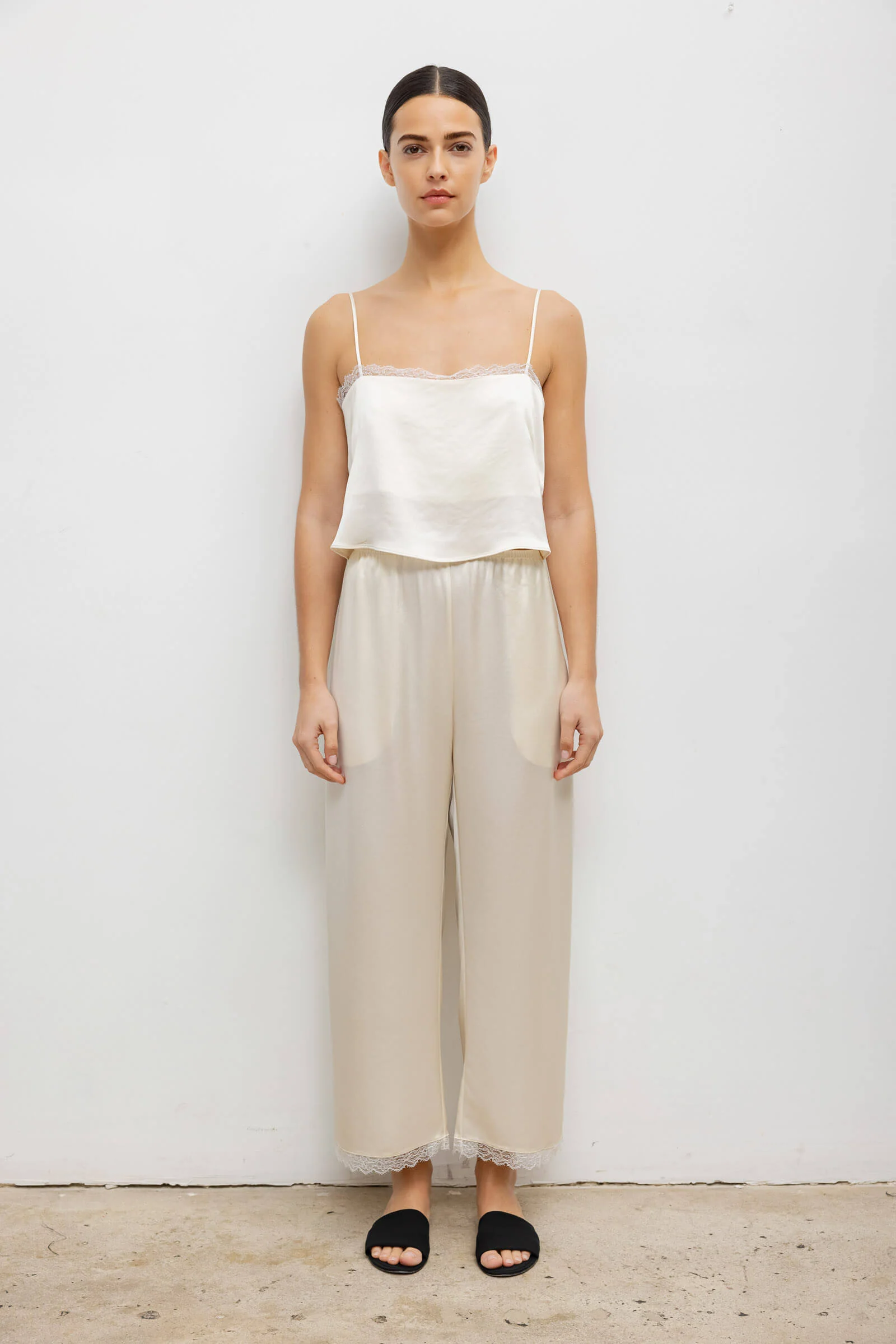 Leset - Barb Lace Crop Pant