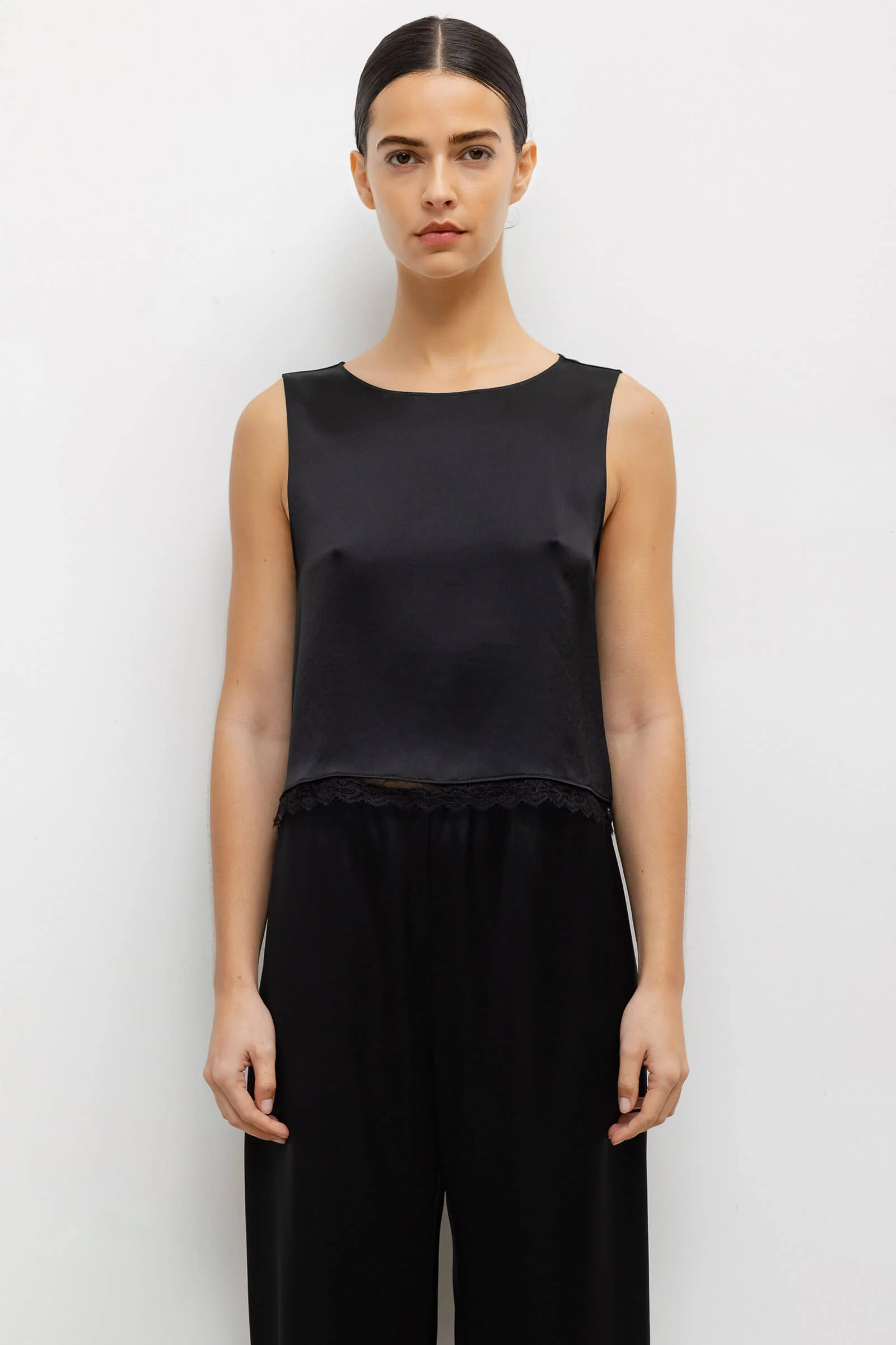 Leset - Barb Lace Crop Sleeveless Crew