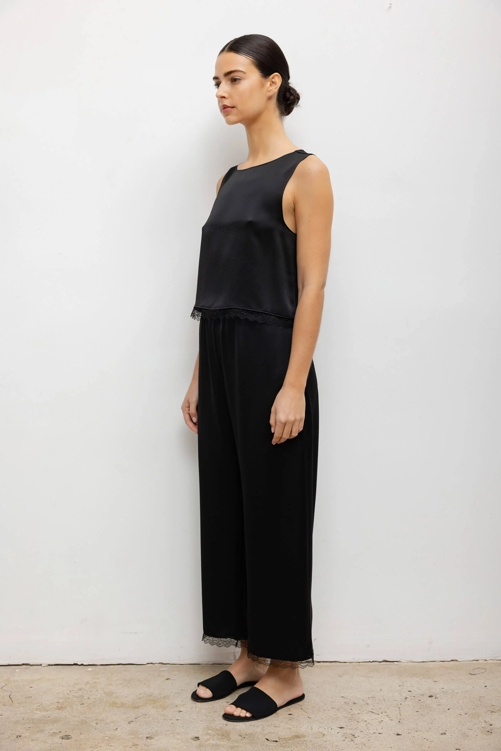 Leset - Barb Lace Crop Sleeveless Crew - Image 5