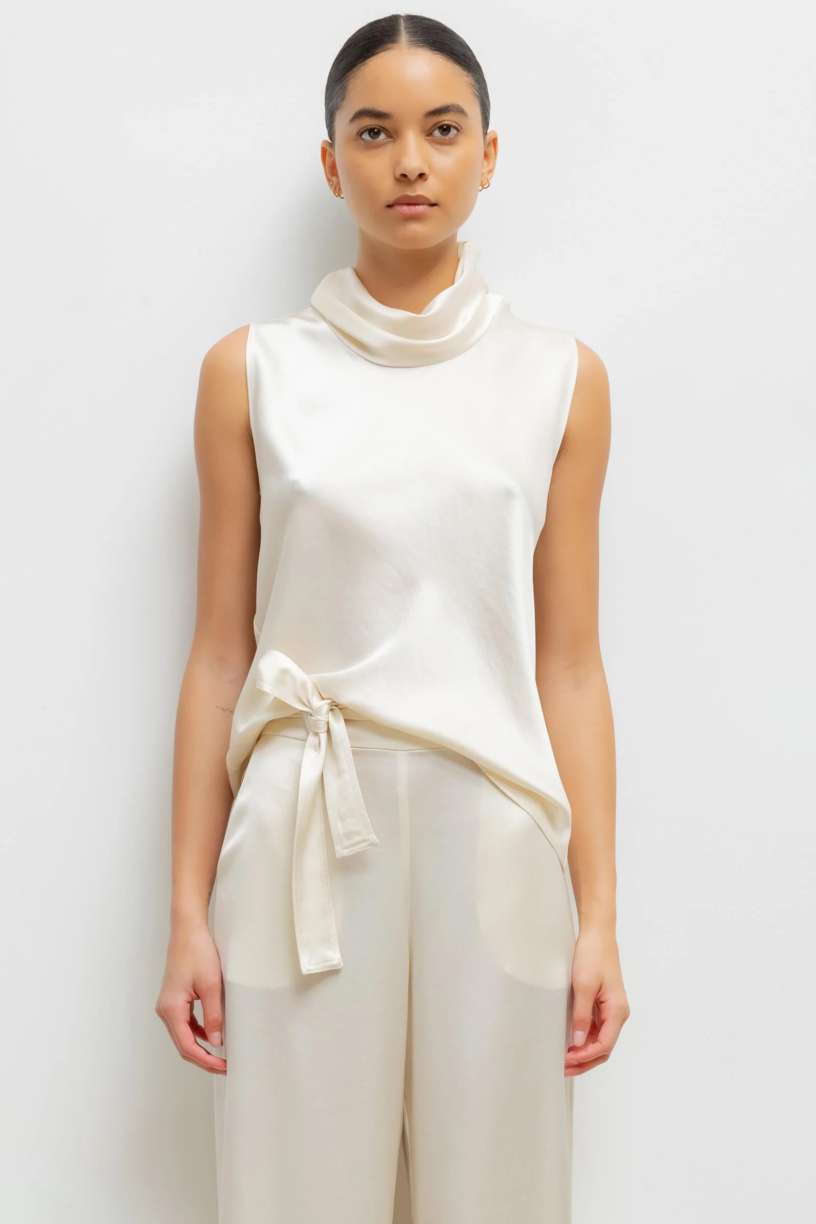 Leset - Barb Sleeveless Cowl Neck
