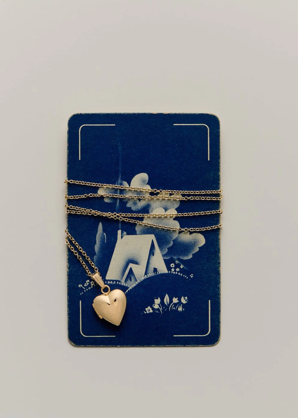 Kinn - Bébé Maison Heart Locket Necklace - Image 10