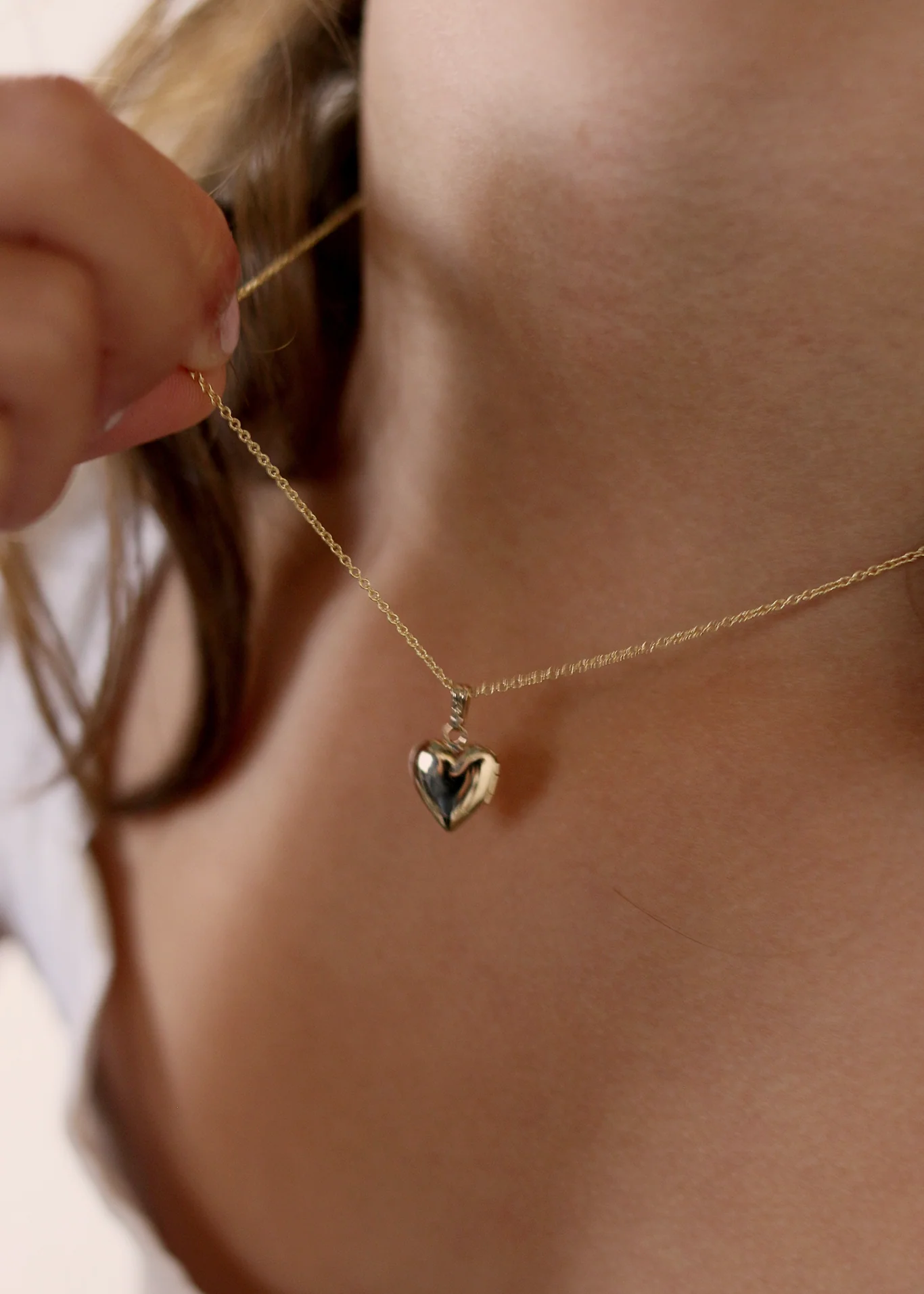 Kinn - Bébé Maison Heart Locket Necklace - Image 7