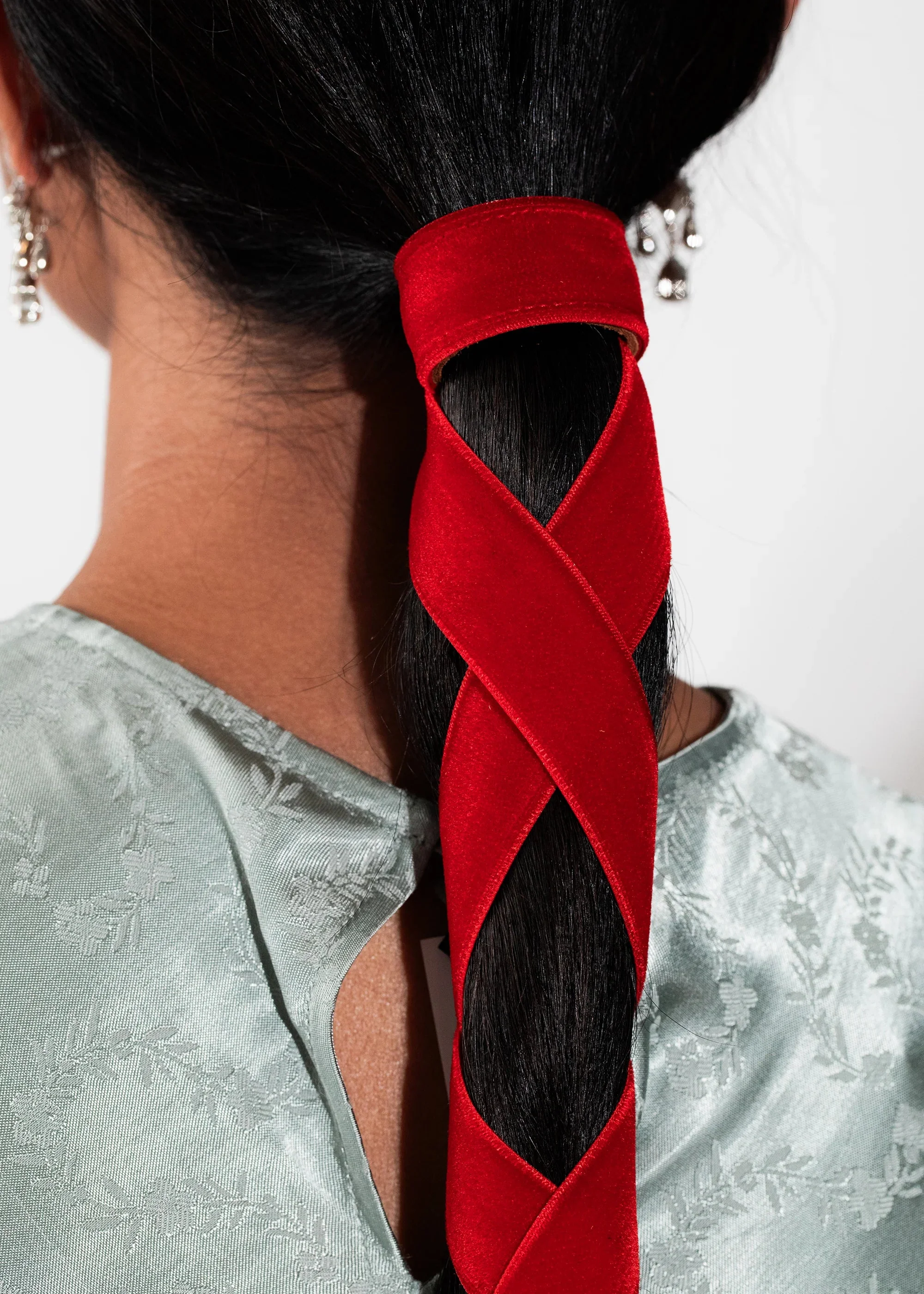 Jennifer Behr - Belle Velvet Ribbon Ponywrap - Image 2