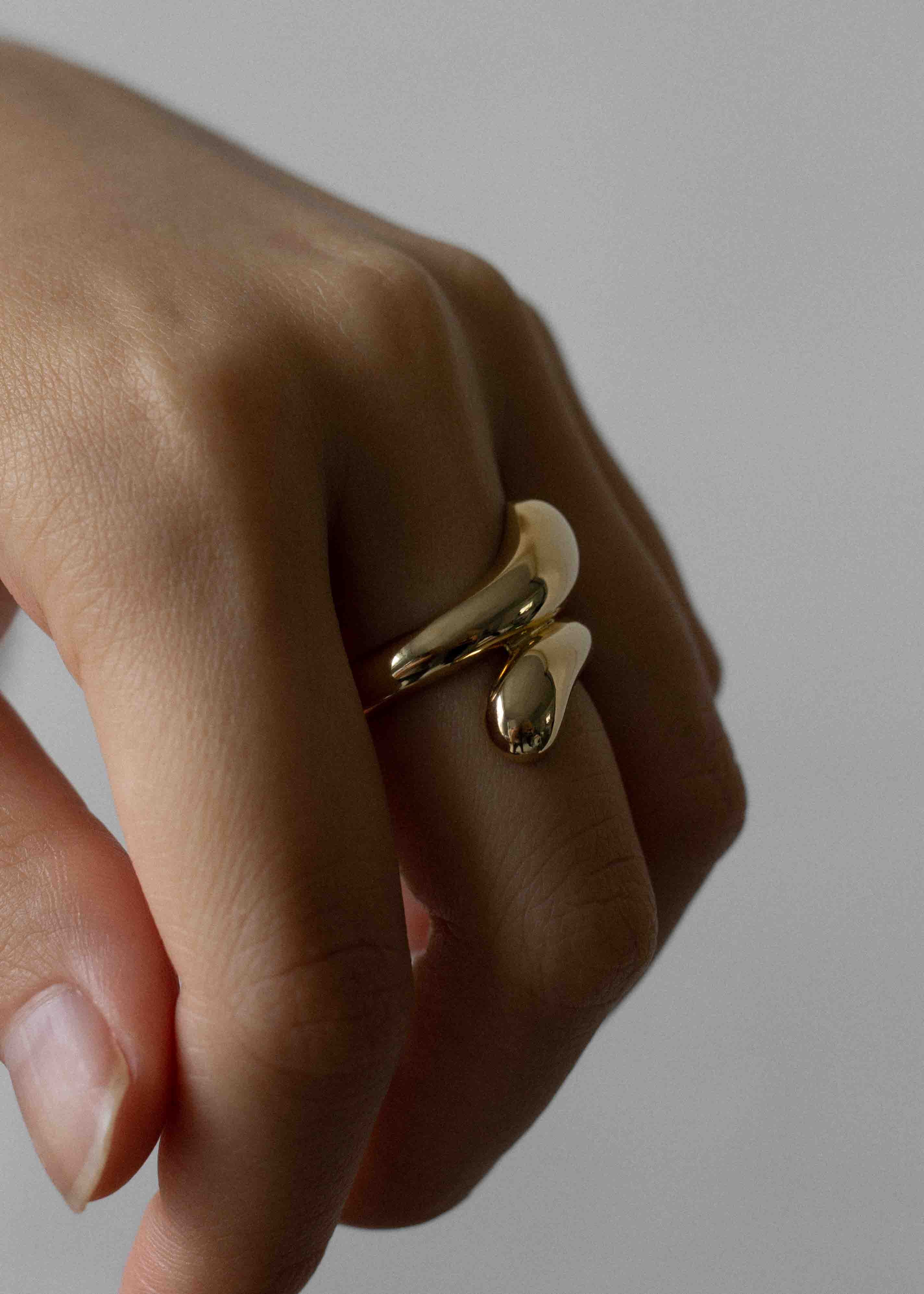 Kinn - Bold Willow Wrap Around Ring Gold - Image 9