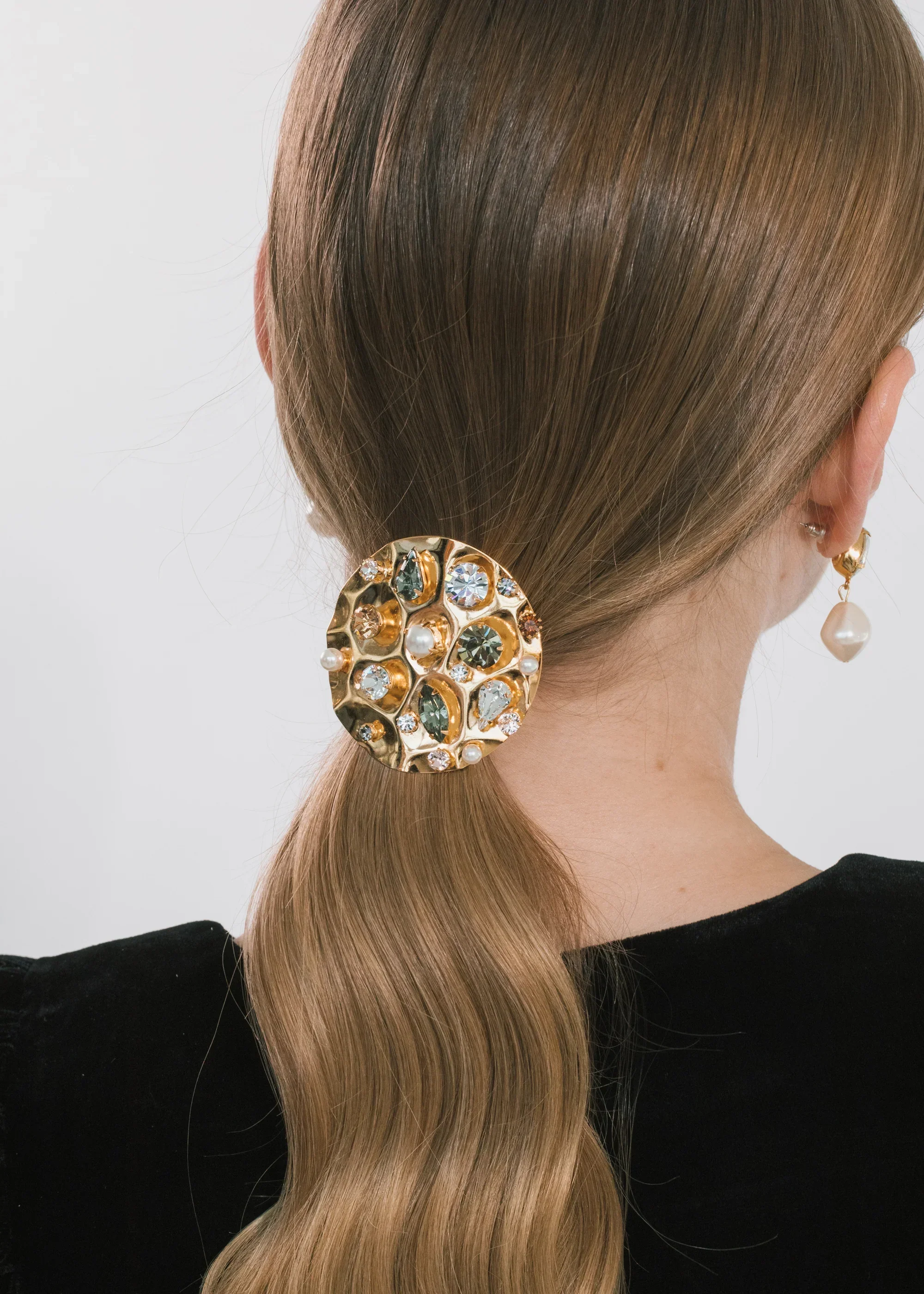 Jennifer Behr - Brunelle Ponywrap - Image 2