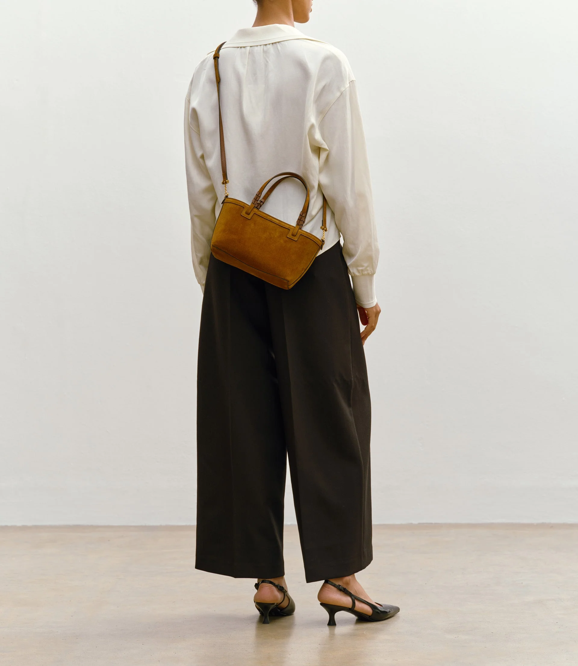 Metier - Cala 21 Suede Marrakech - Image 2