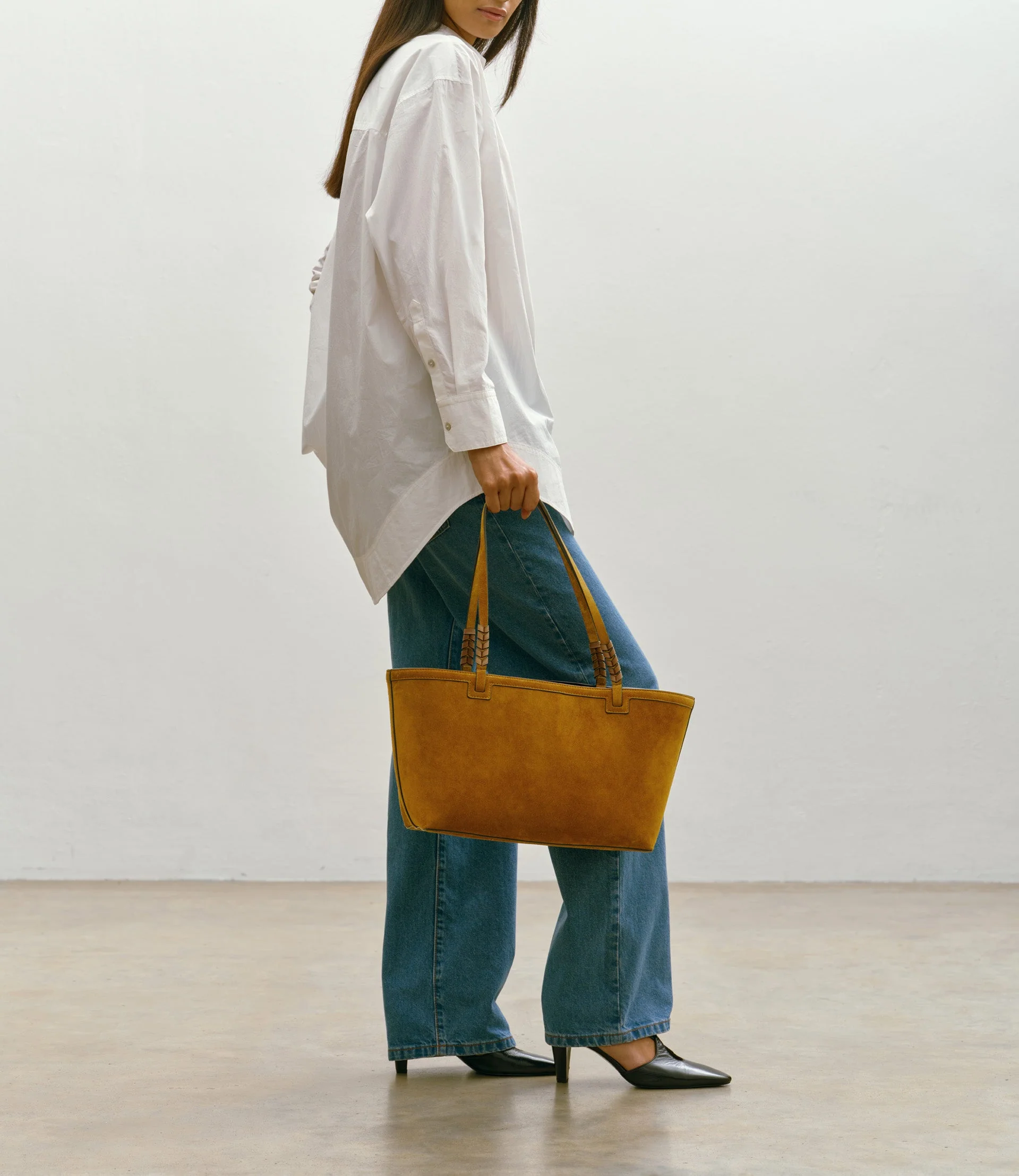 Metier - Cala 32 Suede Marrakech - Image 2