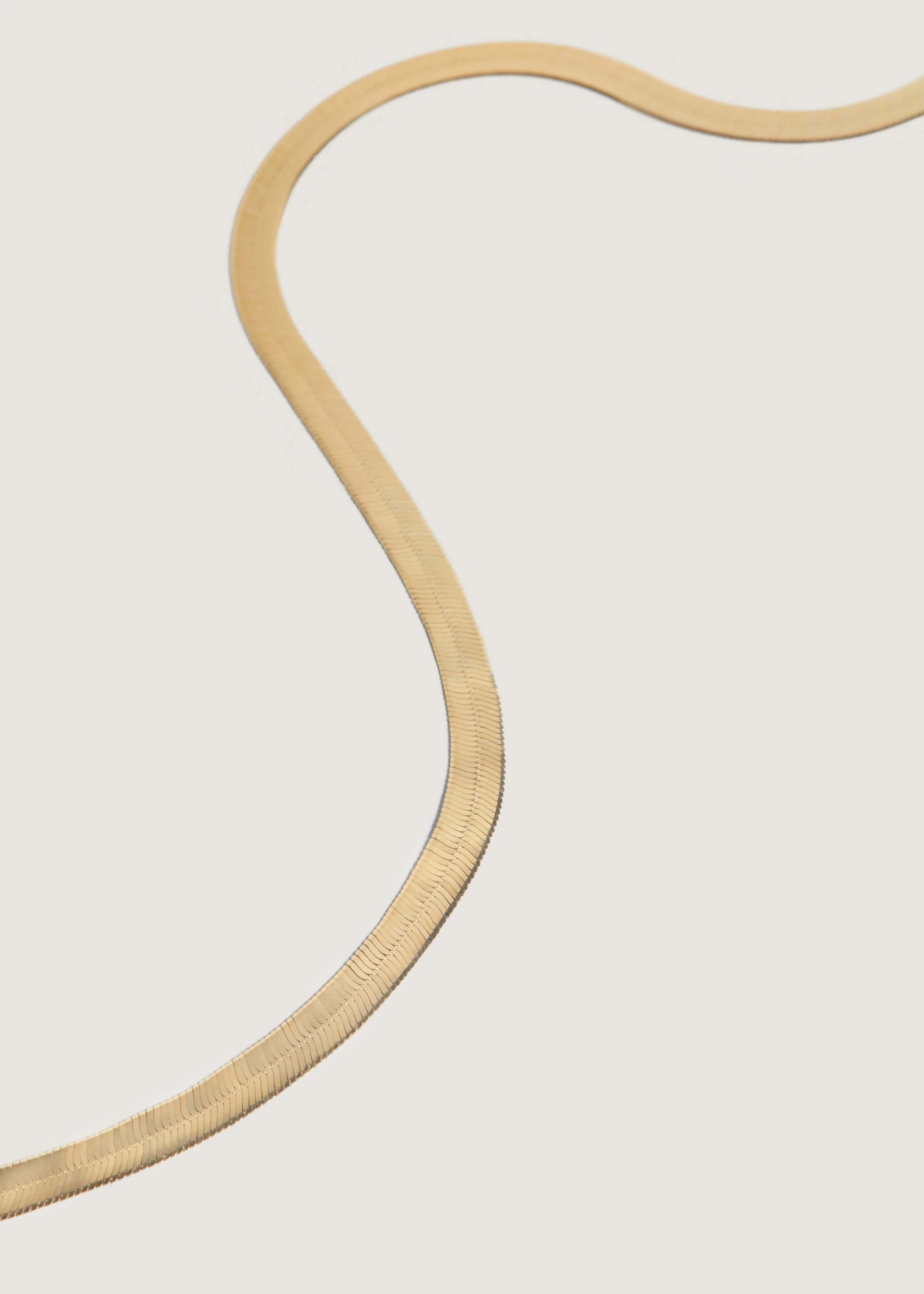 Kinn - Carter Herringbone & Classic Hoop Earrings Large Stack - Image 3