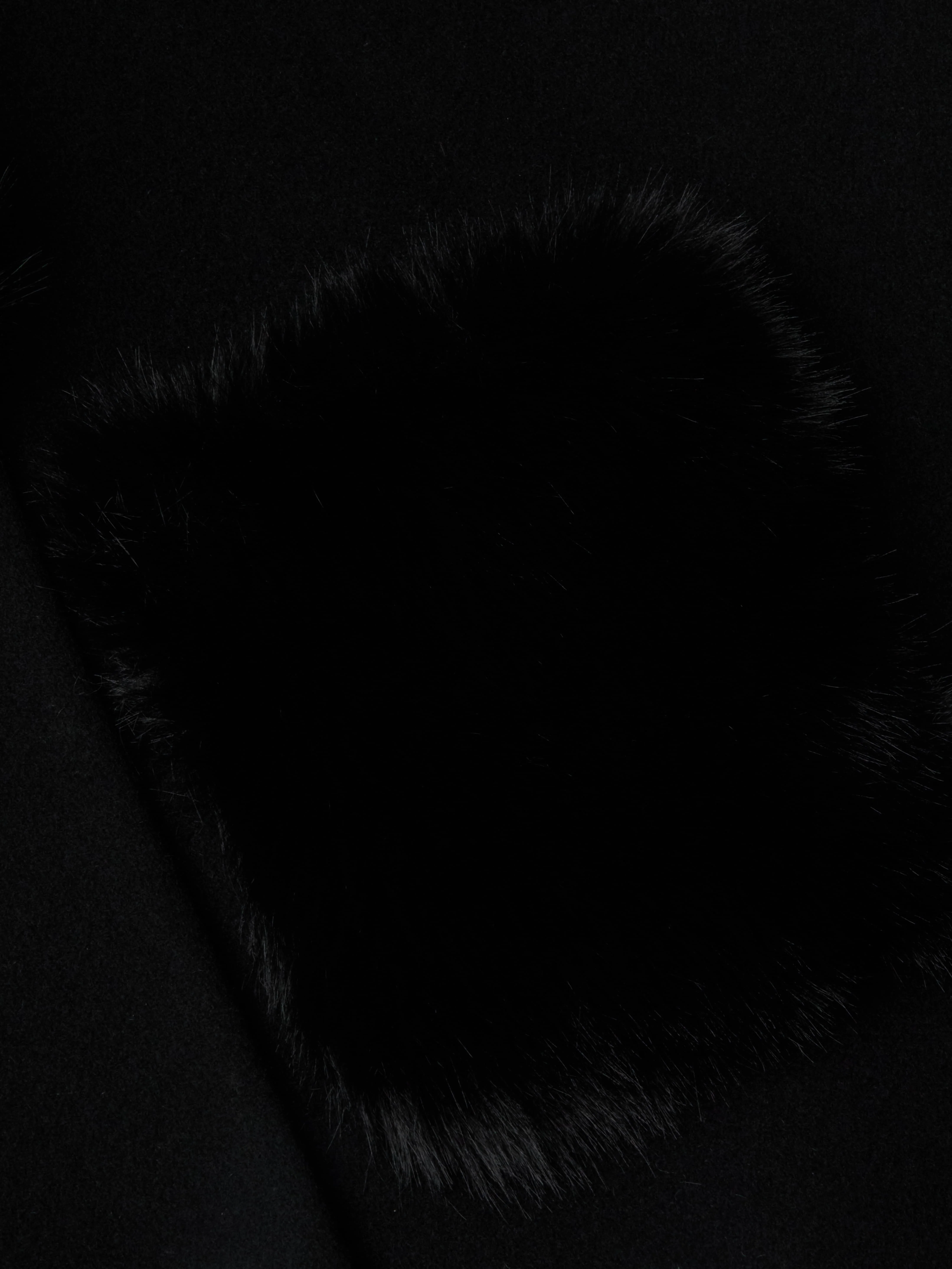 L'AGENCE - Chana Faux Fur Cape - Image 5