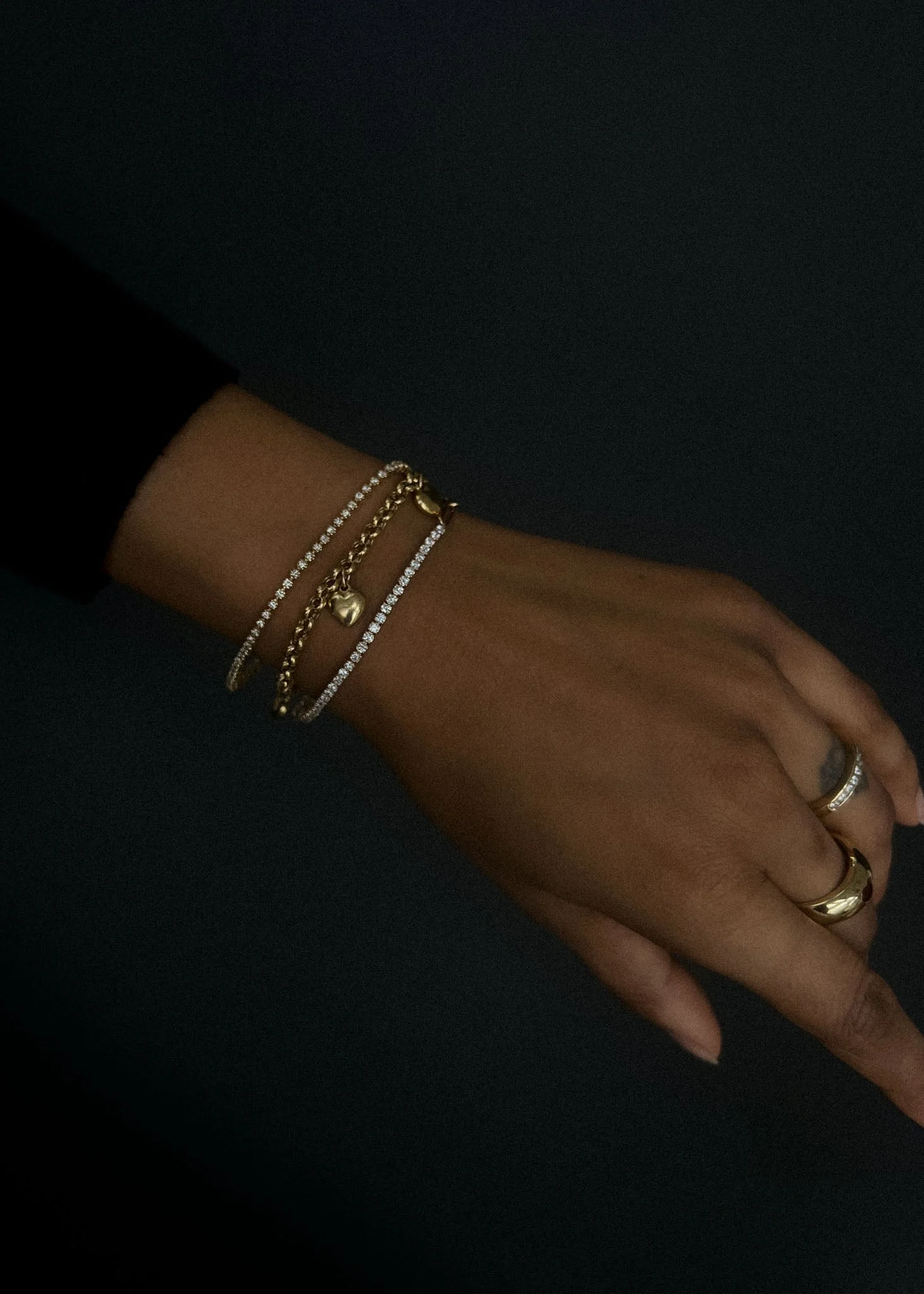 Kinn - Chemistry Heart Charm Bracelet - Image 4