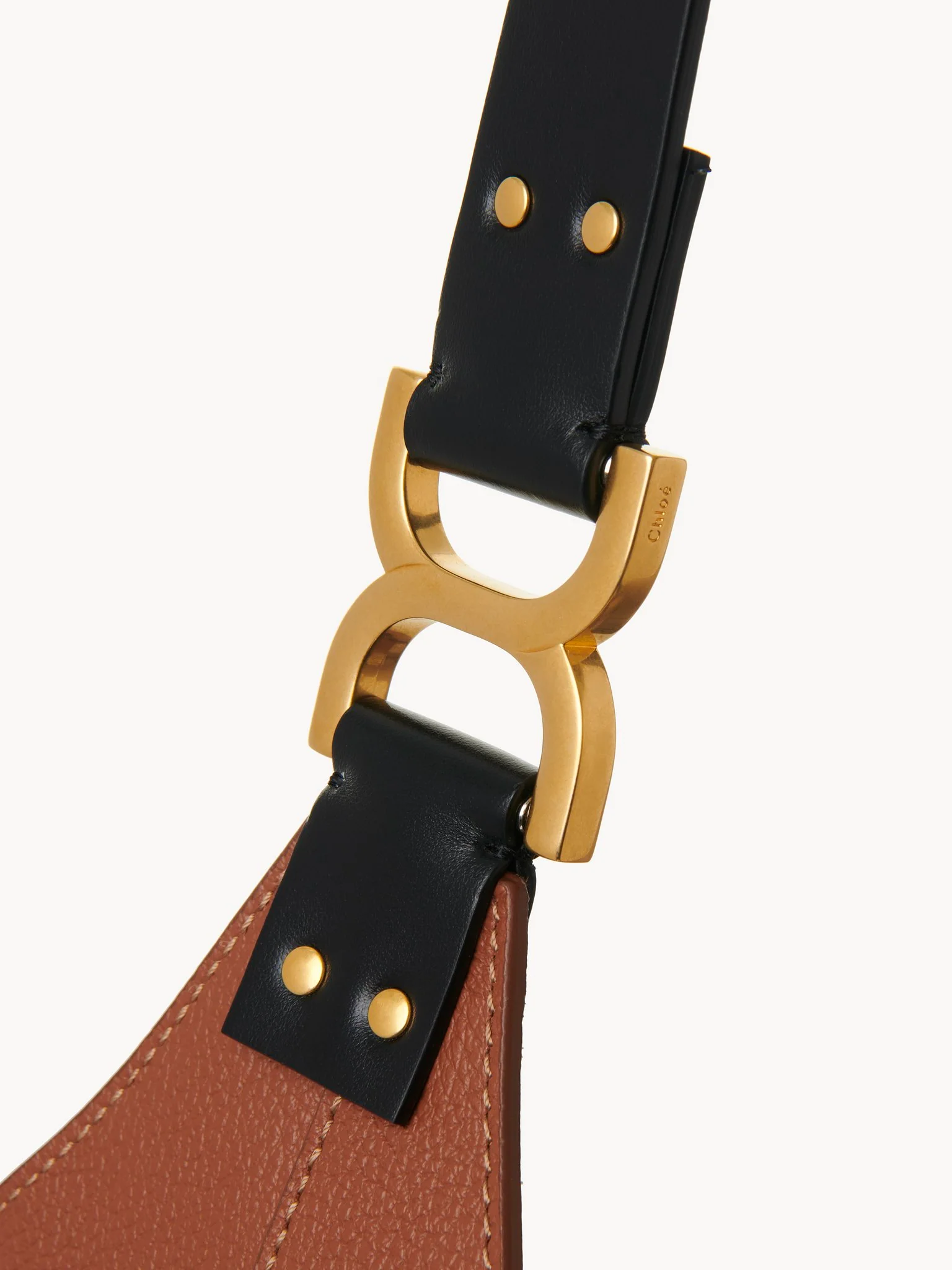 Chloé - Small Marcie hobo bag in grained leather - Image 2
