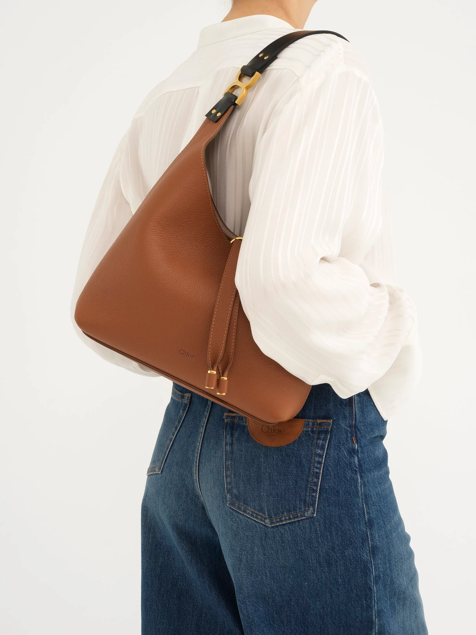 Chloé - Small Marcie hobo bag in grained leather - Image 4