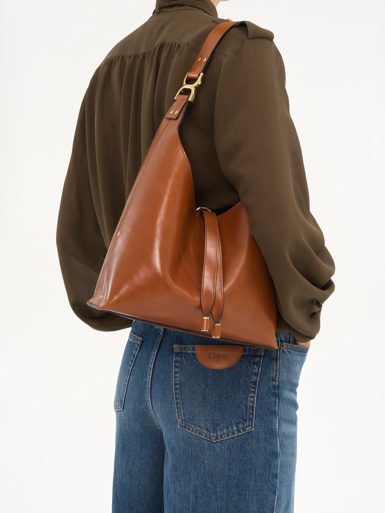 Chloé - Small Marcie hobo bag in shiny leather - Image 4