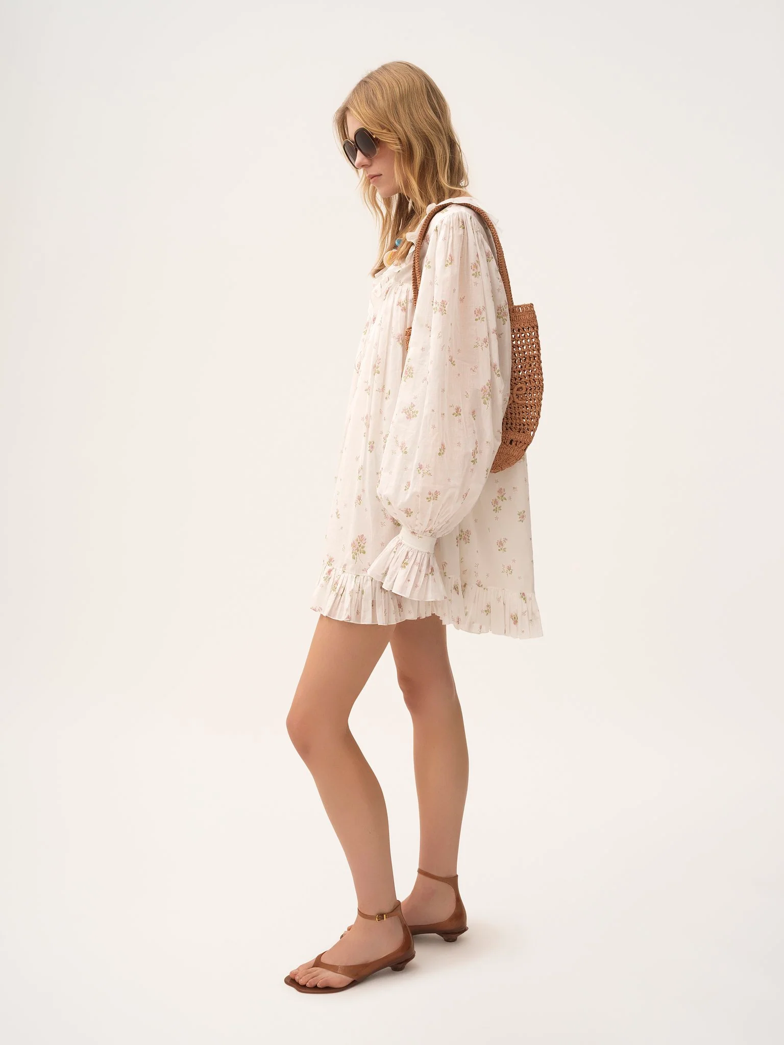 Chloé - Small Summer Banana tote bag in raffia - Image 3