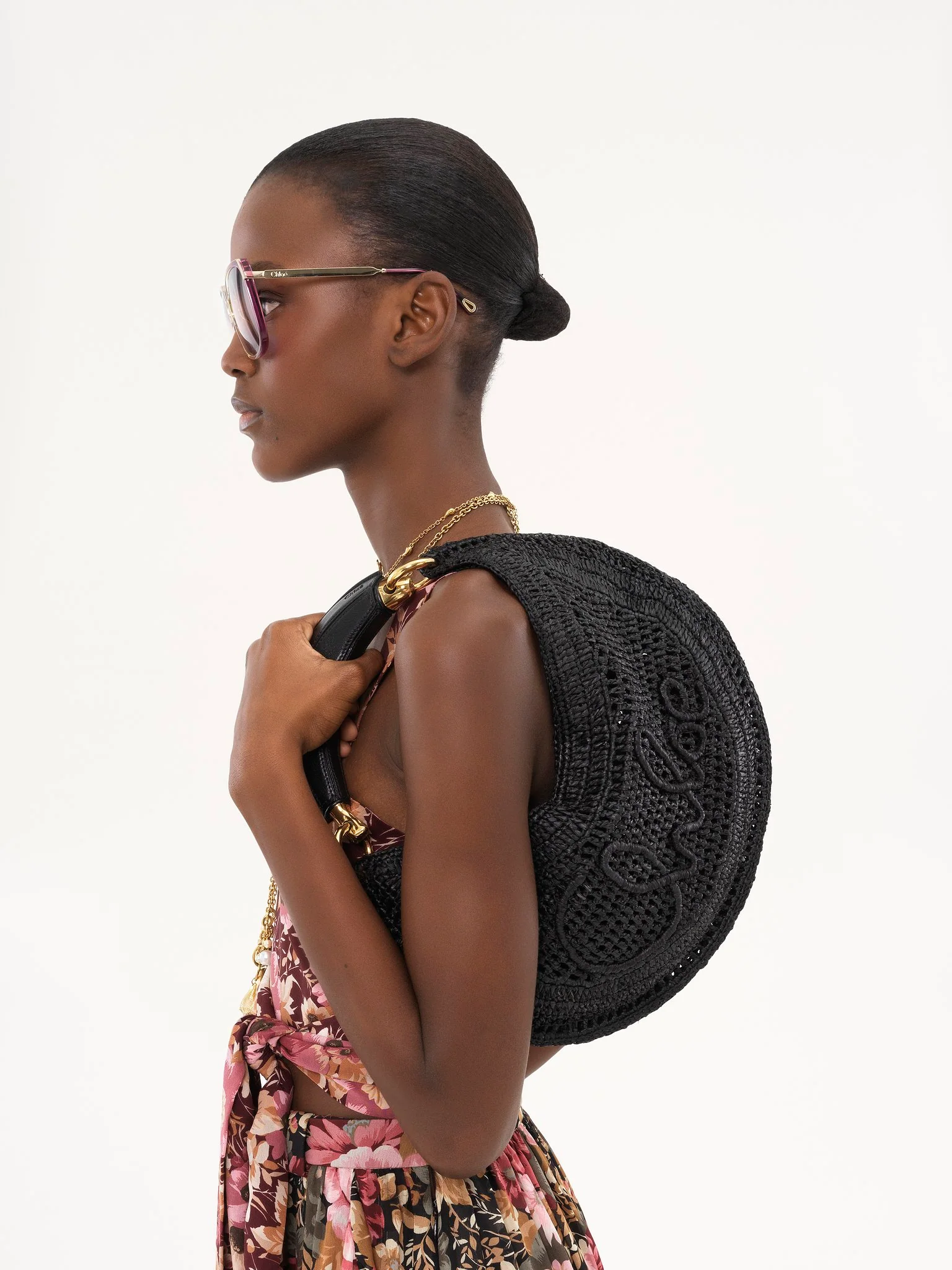 Chloé - Summer Banana hobo bag in raffia - Image 4