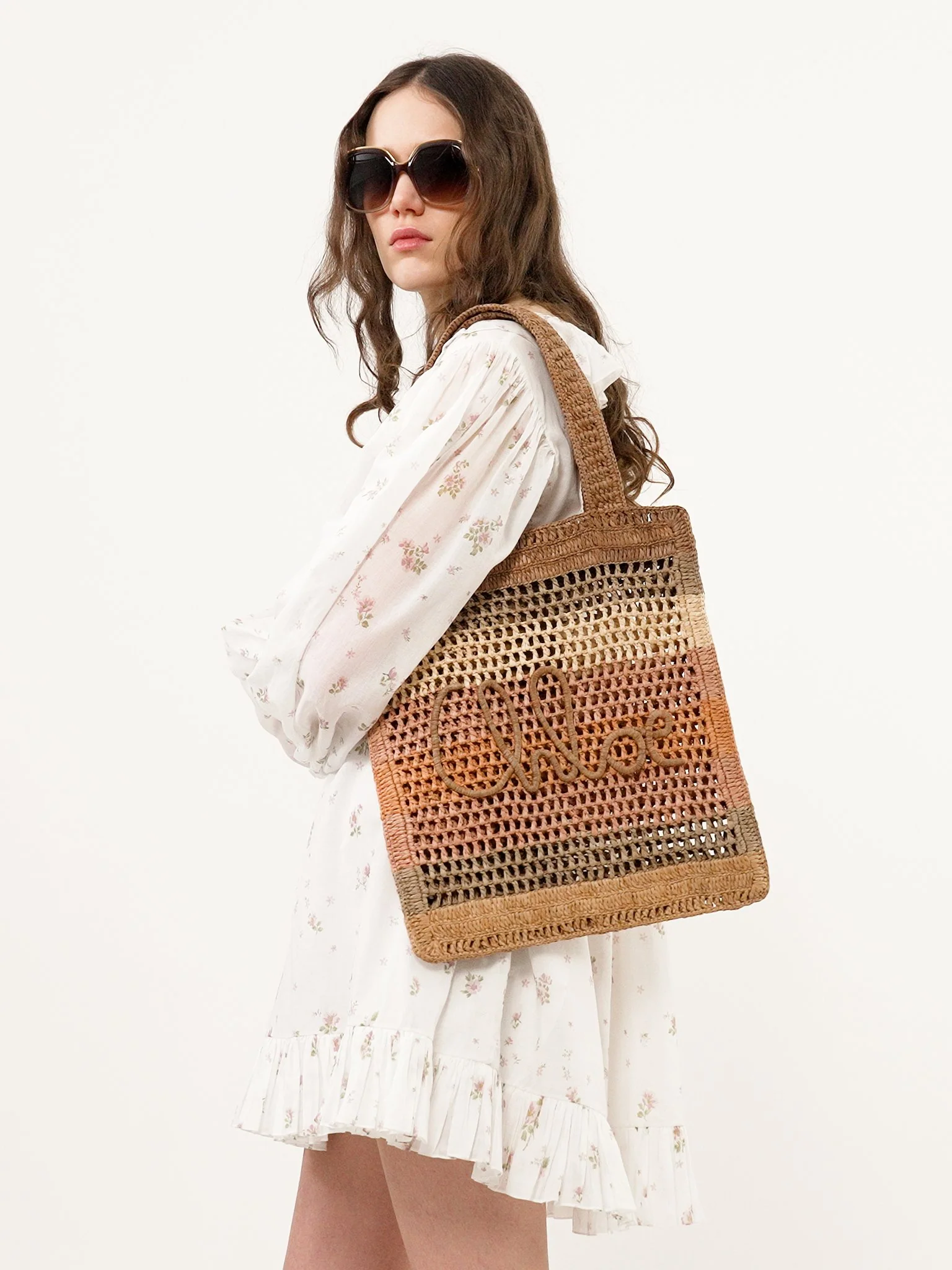 Chloé - Summer Banana tote bag in raffia - Image 6
