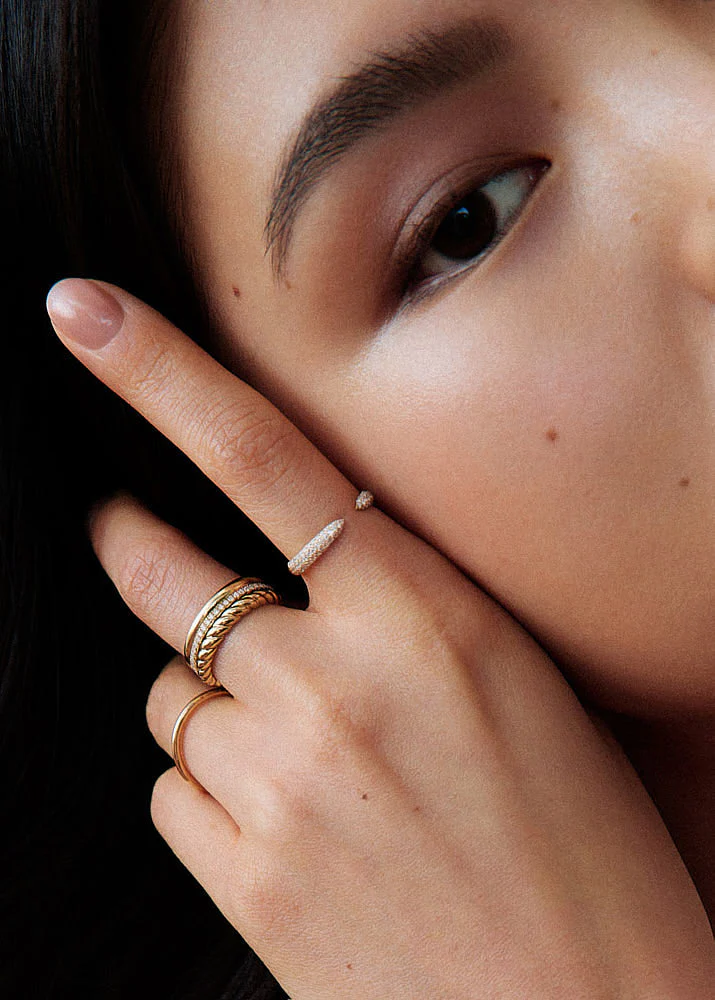 Kinn - Claudine Twist & Dahlia Pavé Ring Stack - Image 4