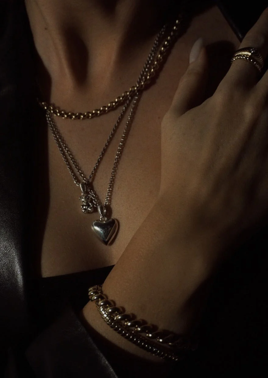 Kinn - Close To My Heart Necklace Gold - Image 7