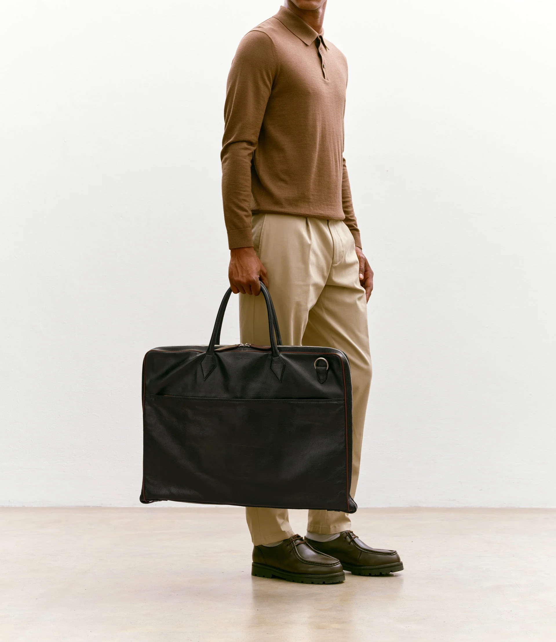 Metier - Closer Suit Carrier Elvis Black with Buffalo Cognac - Image 2
