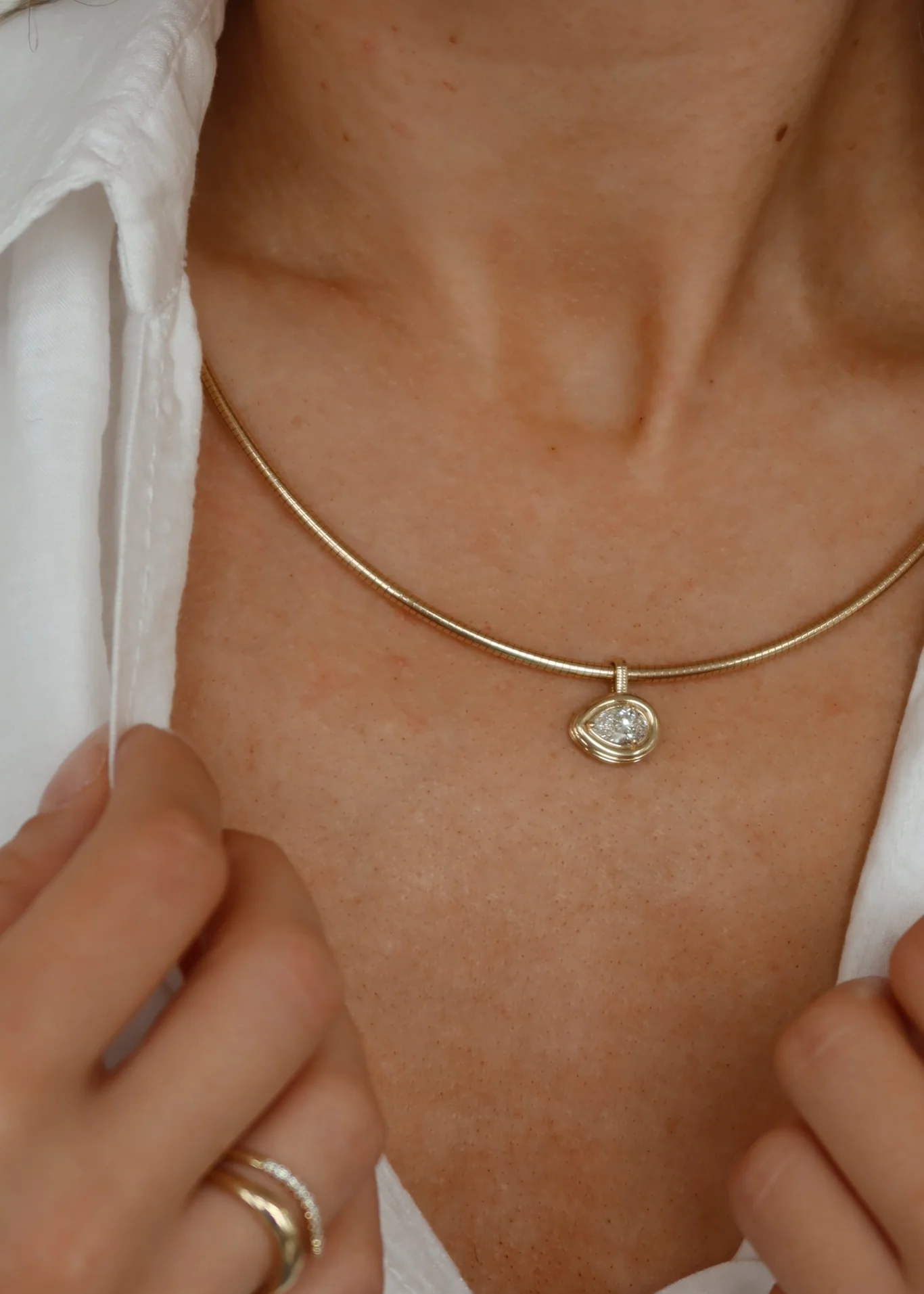 Kinn - Colette Pendant Pear Diamond Necklace - Image 2