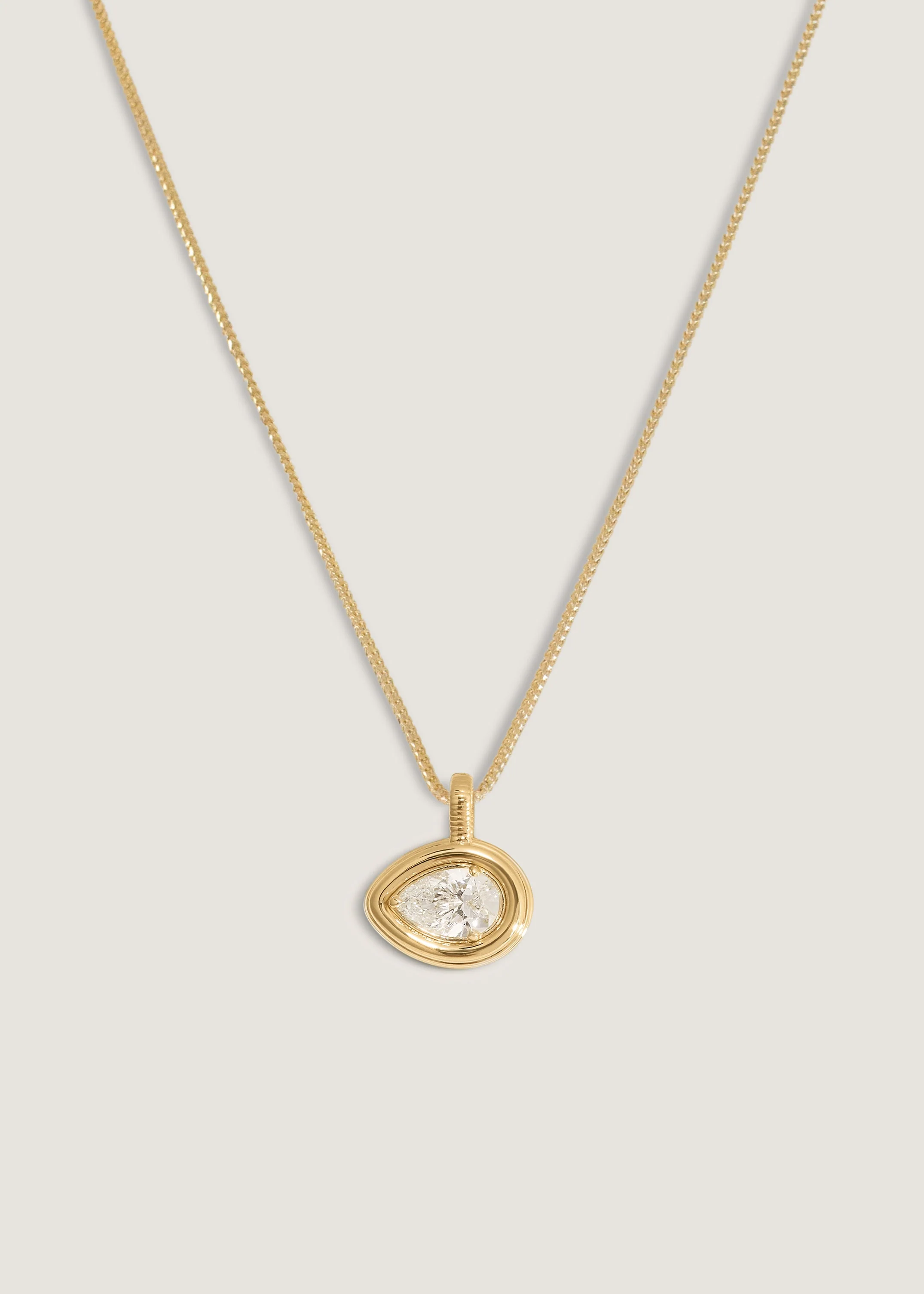 Kinn - Colette Pendant Pear Diamond Necklace - Image 4