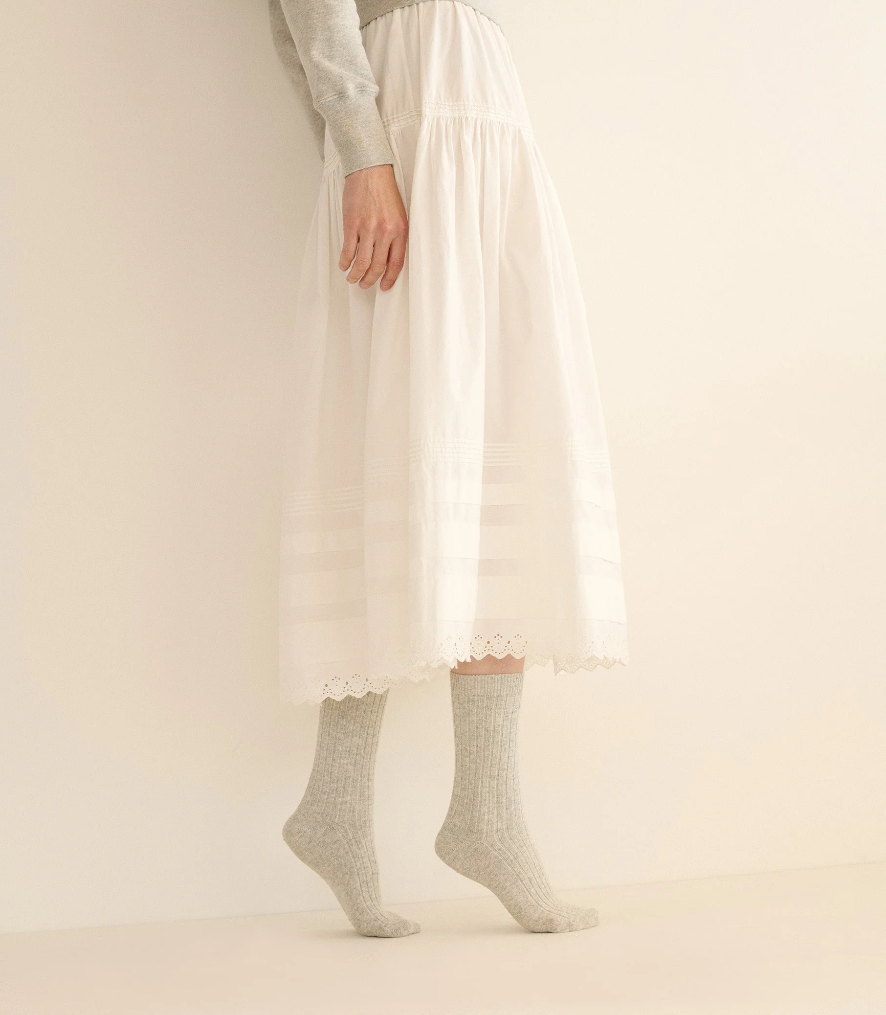 DOEN - COLLÉGIEN MERINO CASHMERE RIBBED CREW SOCKS - Image 2