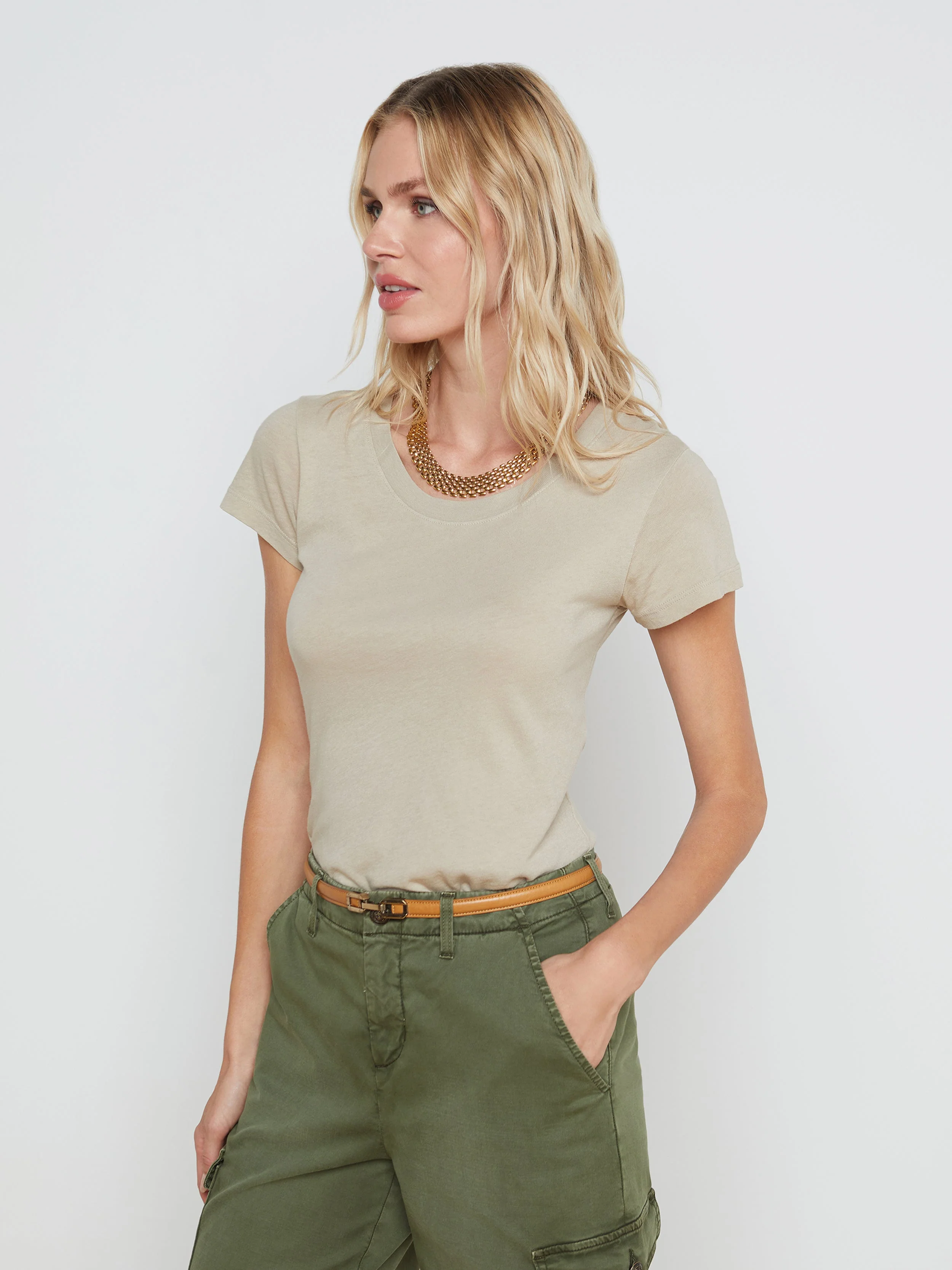 L'AGENCE - Cory Cotton Scoopneck Tee - Image 3