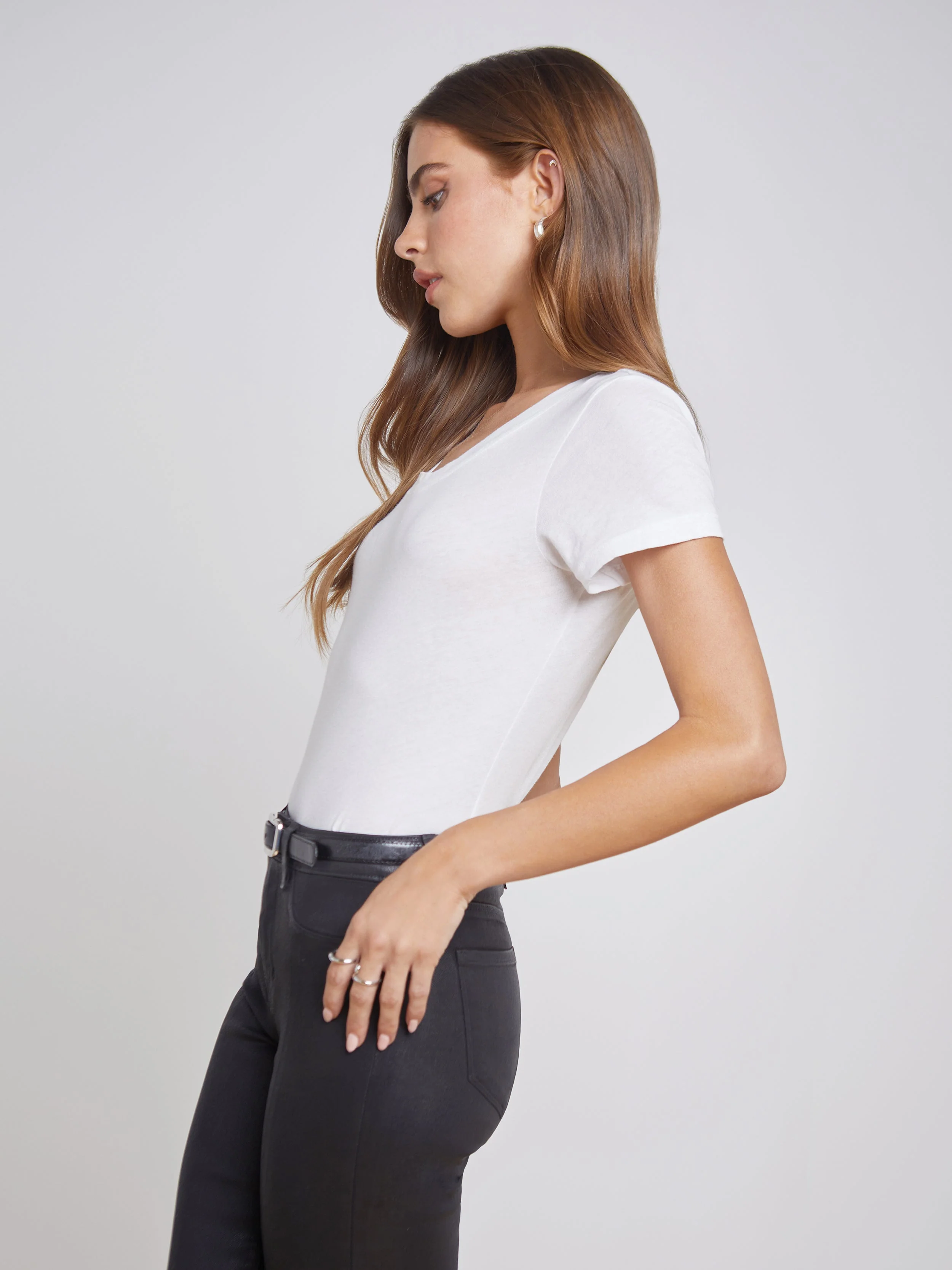L'AGENCE - Cory Cotton Scoopneck Tee - Image 7