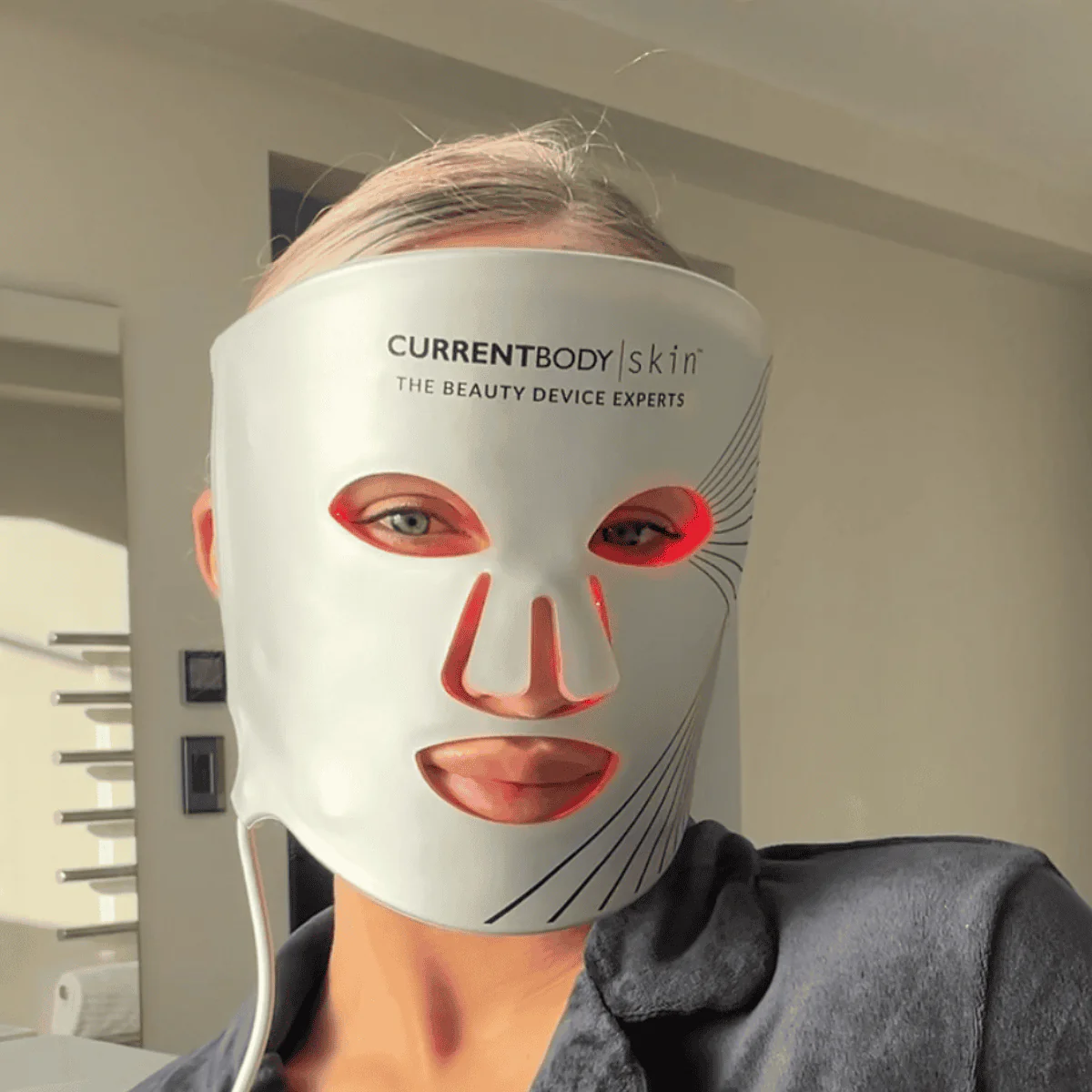 Currentbody - Silver Series 1 LED Mask Gift Set - Image 2