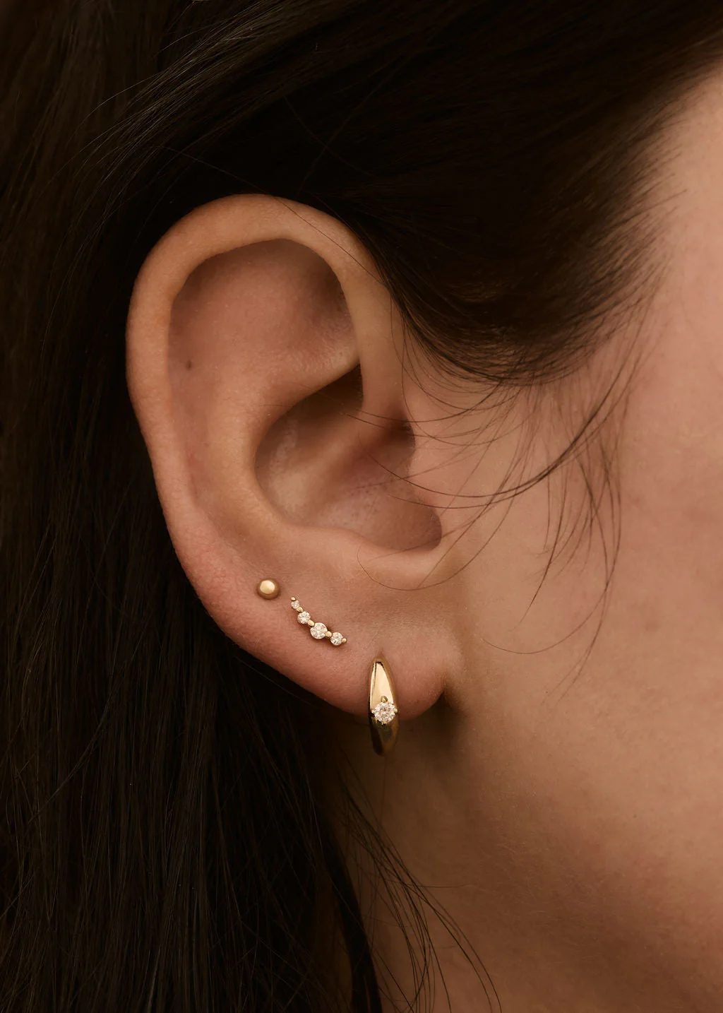 Kinn - Dare To Love Dome Huggie Earrings Diamond - Image 2