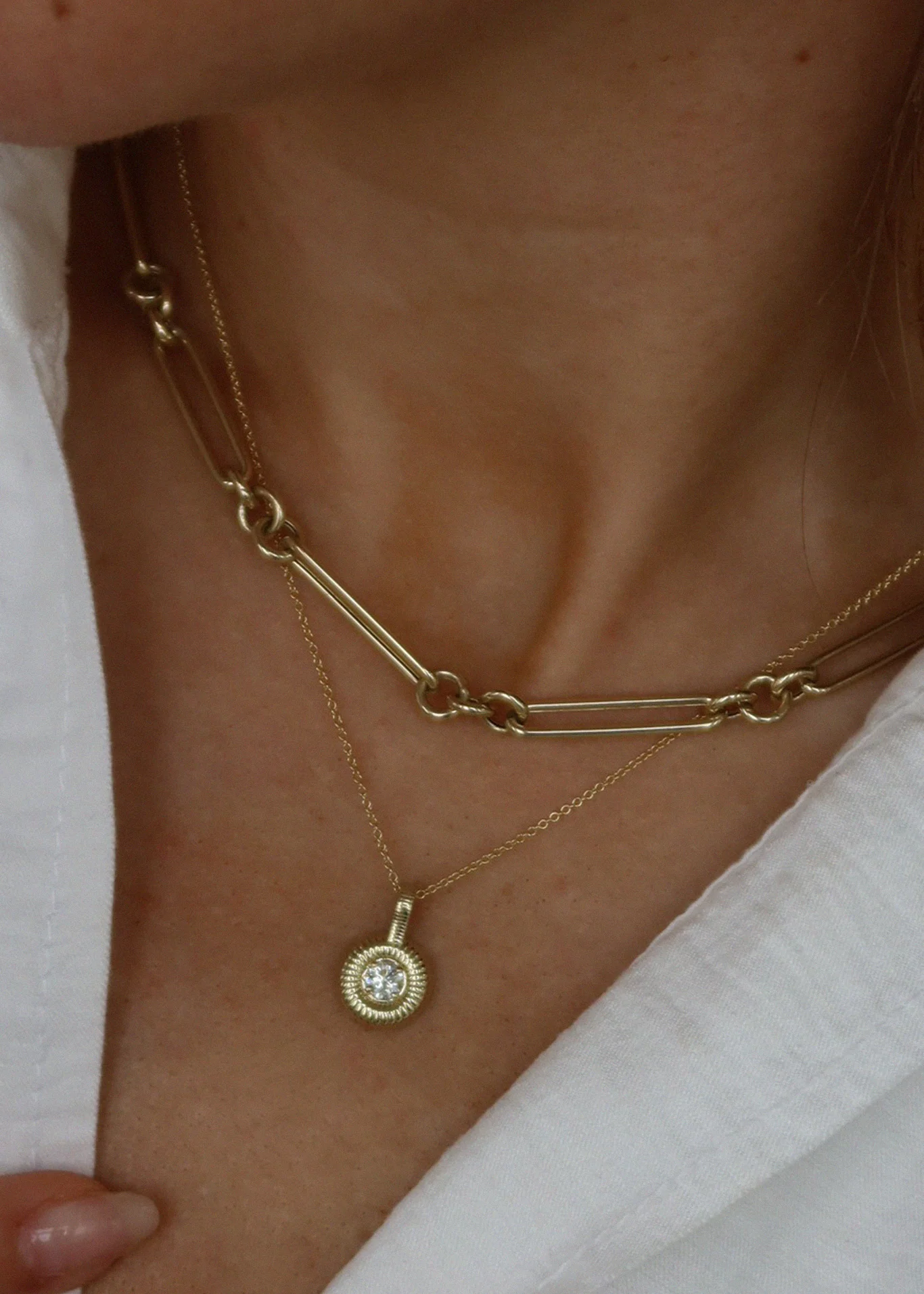 Kinn - Delphine Ribbed Pendant Diamond Necklace - Image 2