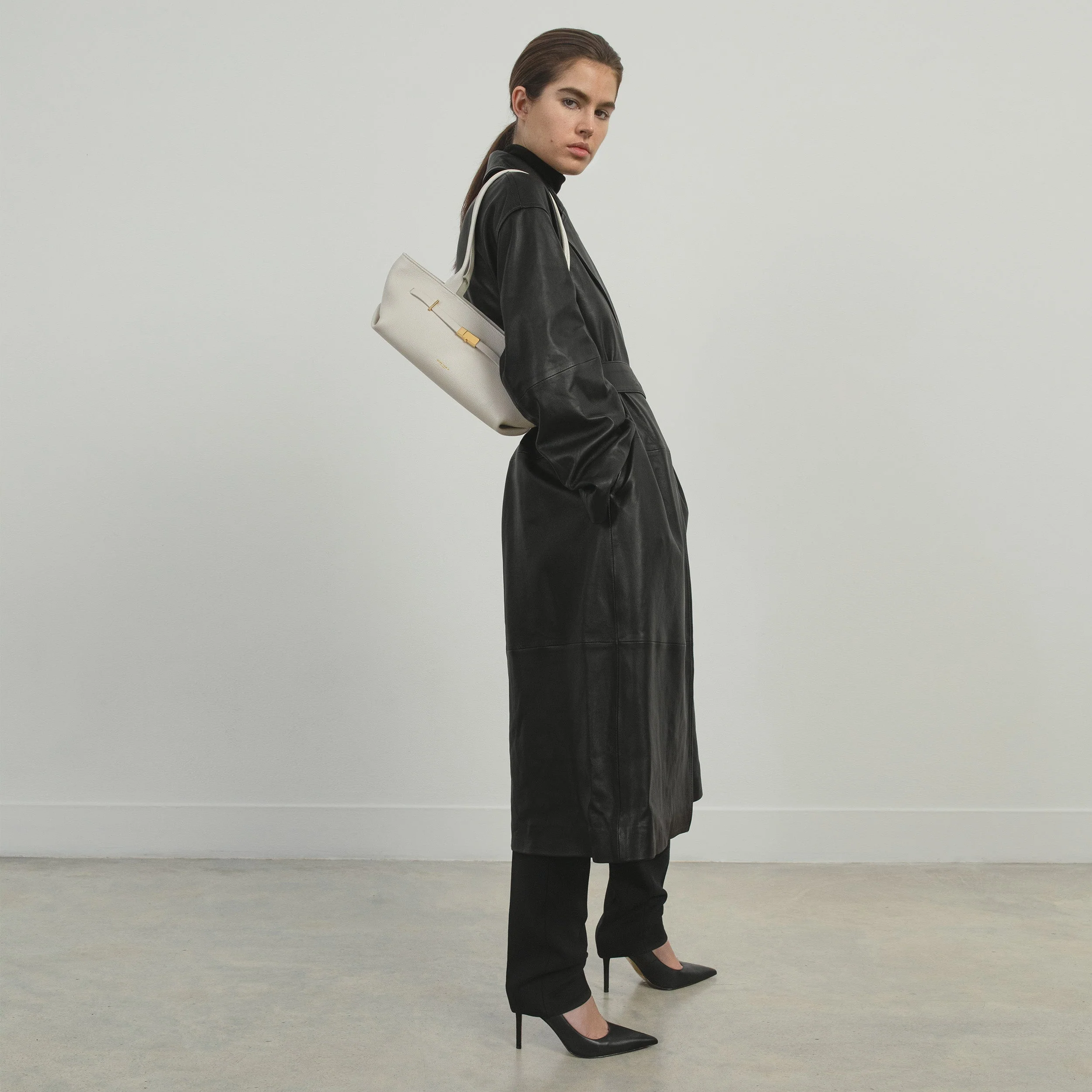 Demellier London - The New York Shoulder - Image 7