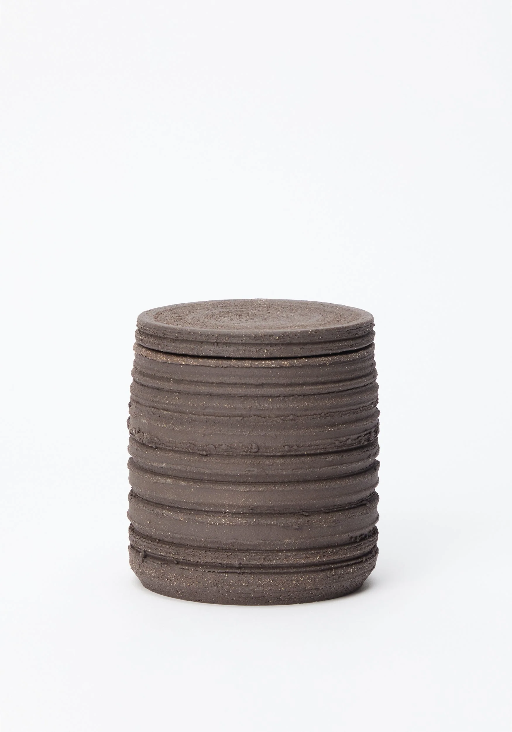 ROHE - Diplomatico Scented Candle | soil