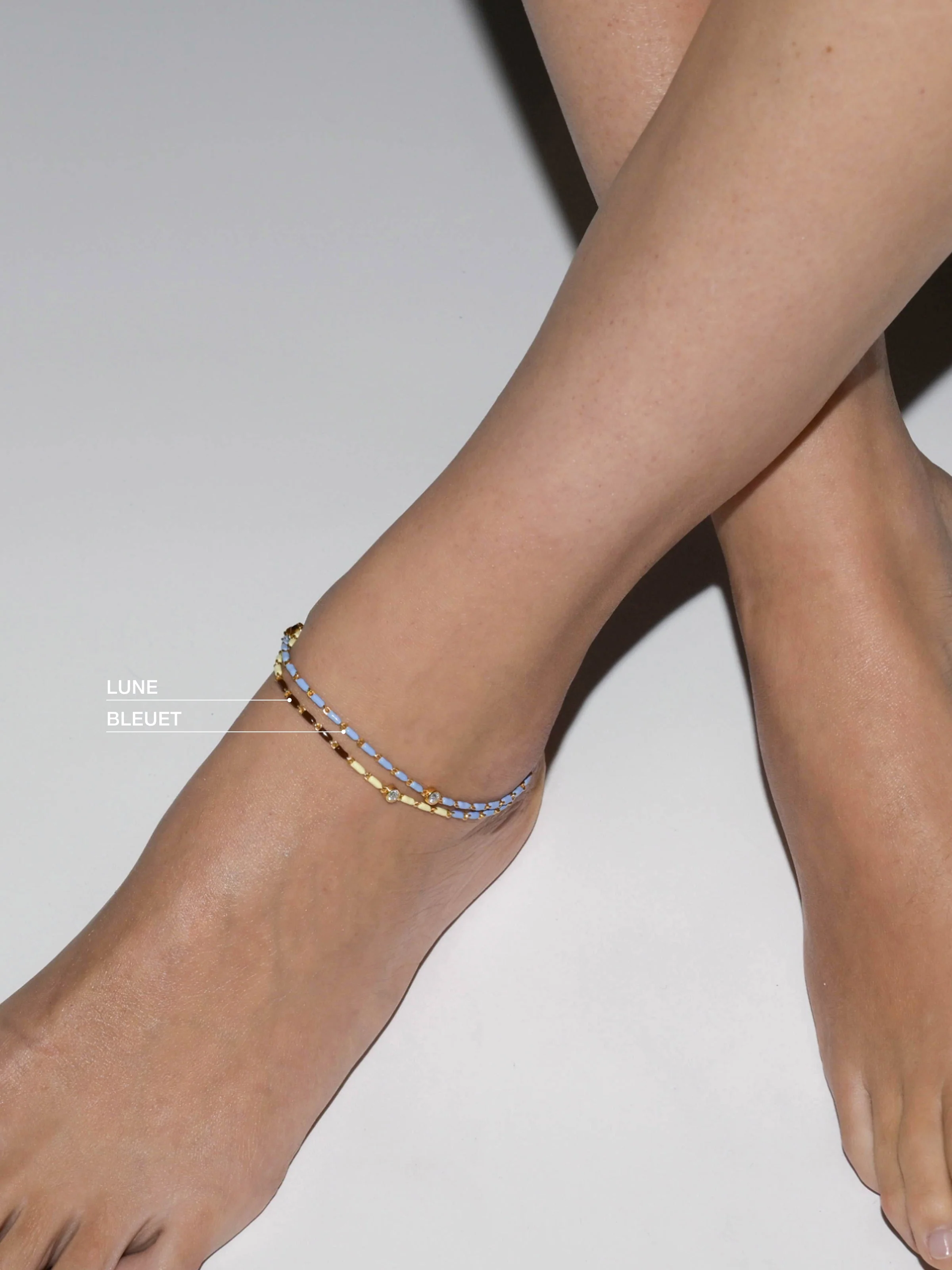 Dorsey - ENAMEL MOISSANITE ANKLET IN BLEUET, 18K GOLD VERMEIL - Image 2