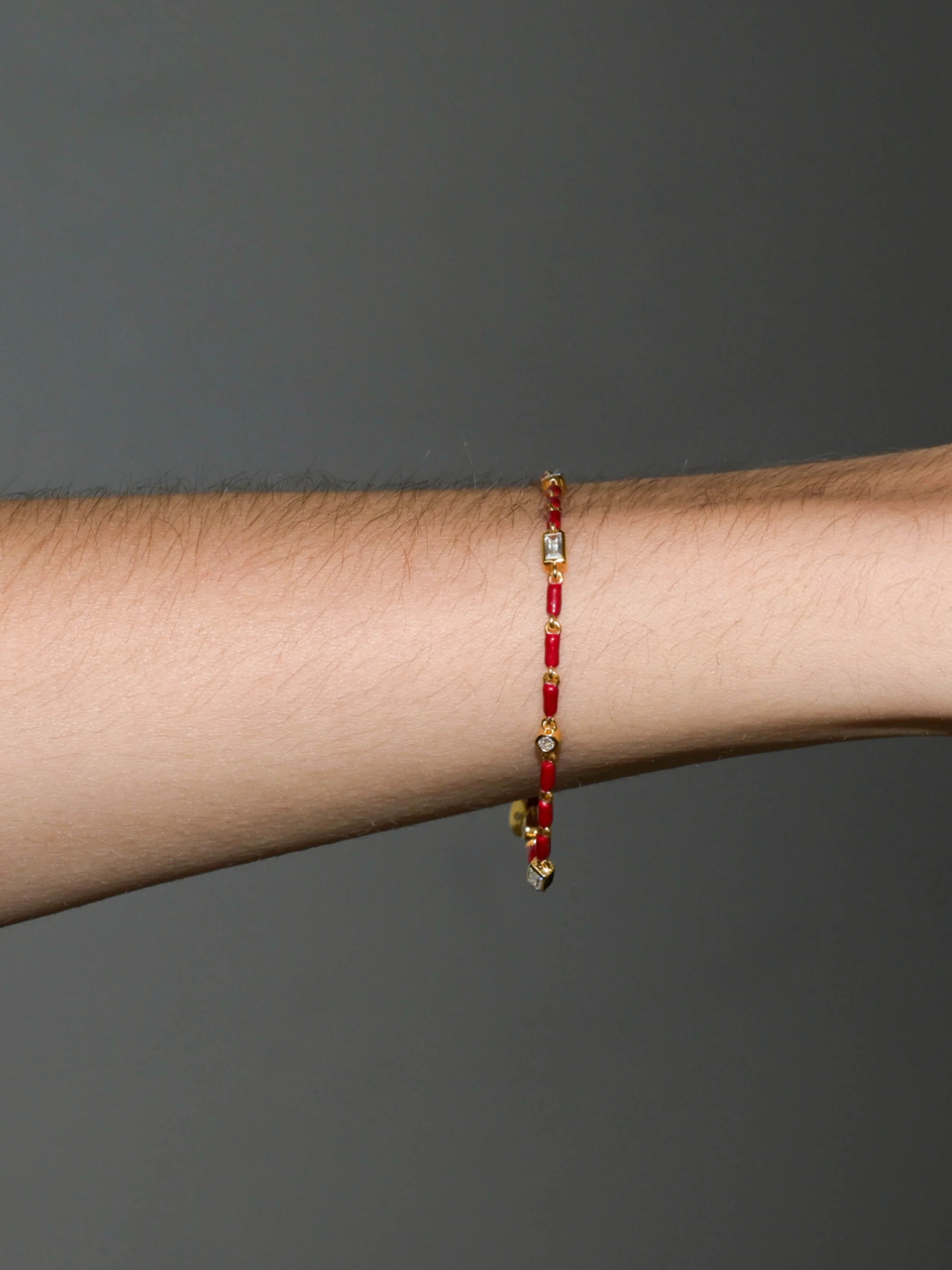 Dorsey - ENAMEL MOISSANITE BRACELET IN BORDEAUX, 18K GOLD VERMEIL - Image 2