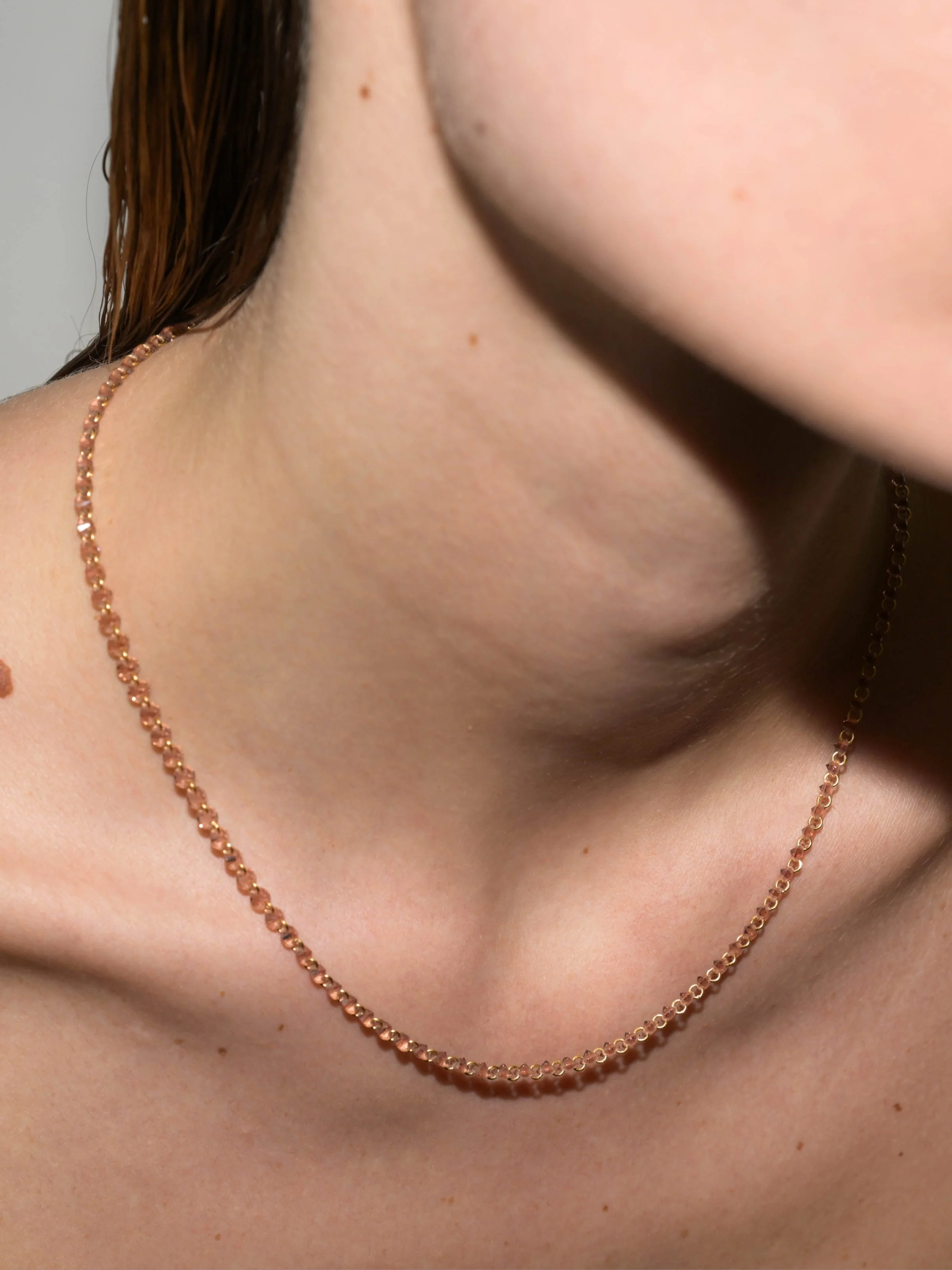 Dorsey - FLOATING ETERNITY NECKLACE IN 3.5MM NANO MORGANITE, 18K GOLD VERMEIL - Image 3