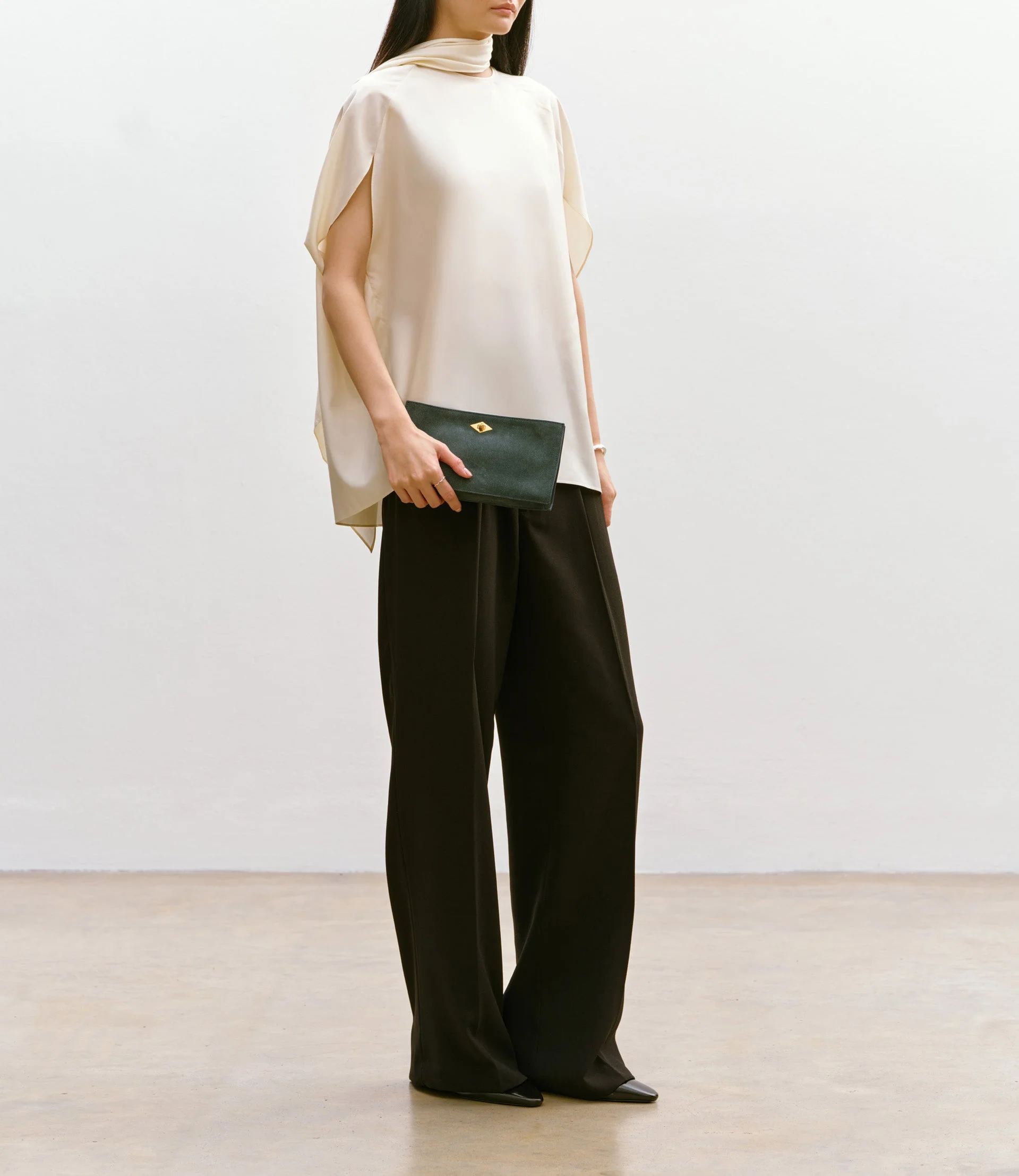 Metier - Ease 20 Suede Emerald - Image 2