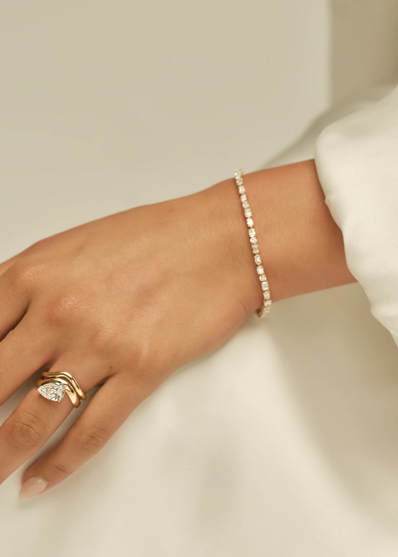 Kinn - Esme Fancy Shape Tennis Bracelet 4ctw Yellow Gold - Image 2