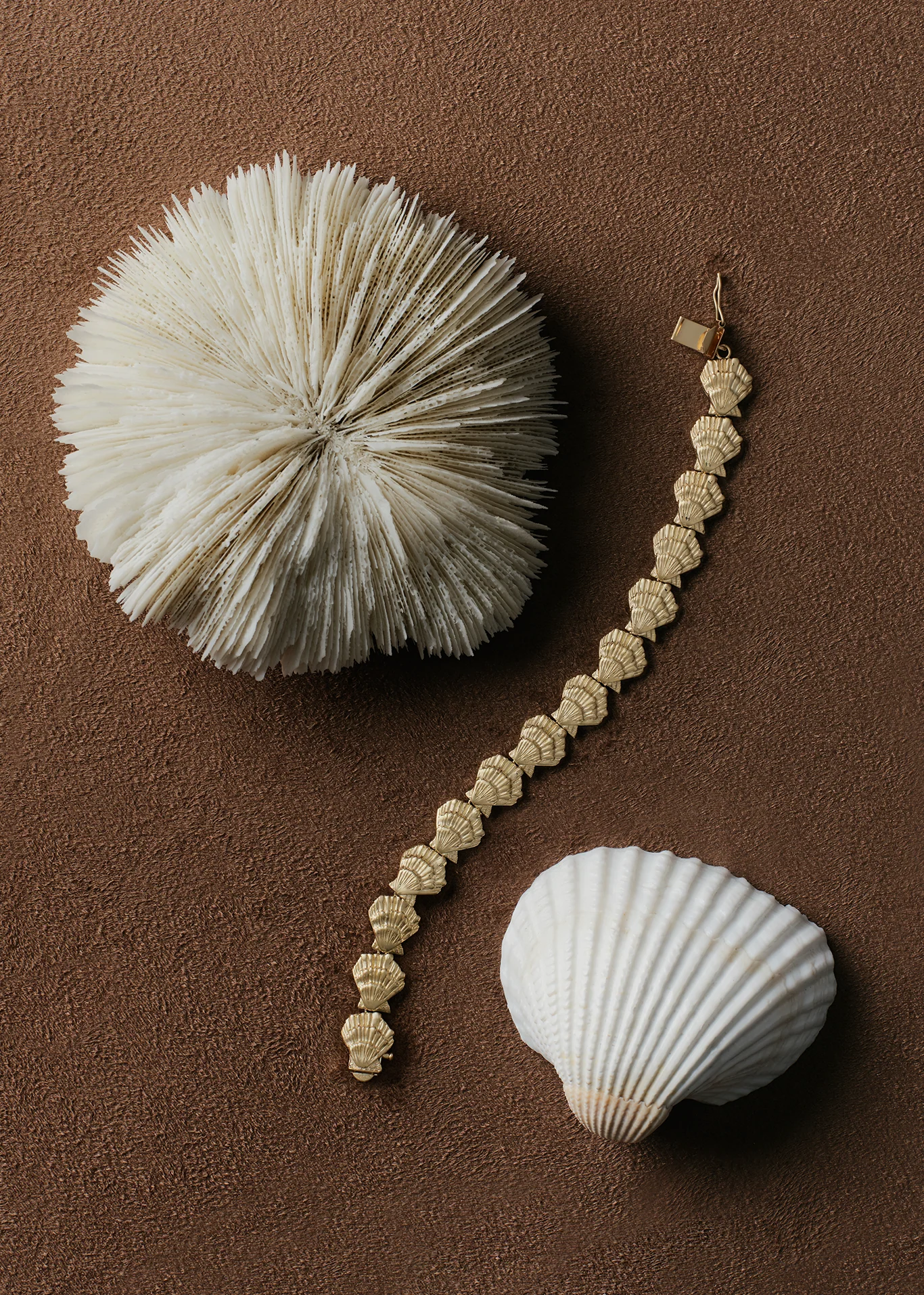 Kinn - Eternity Shell Bracelet Gold - Image 3