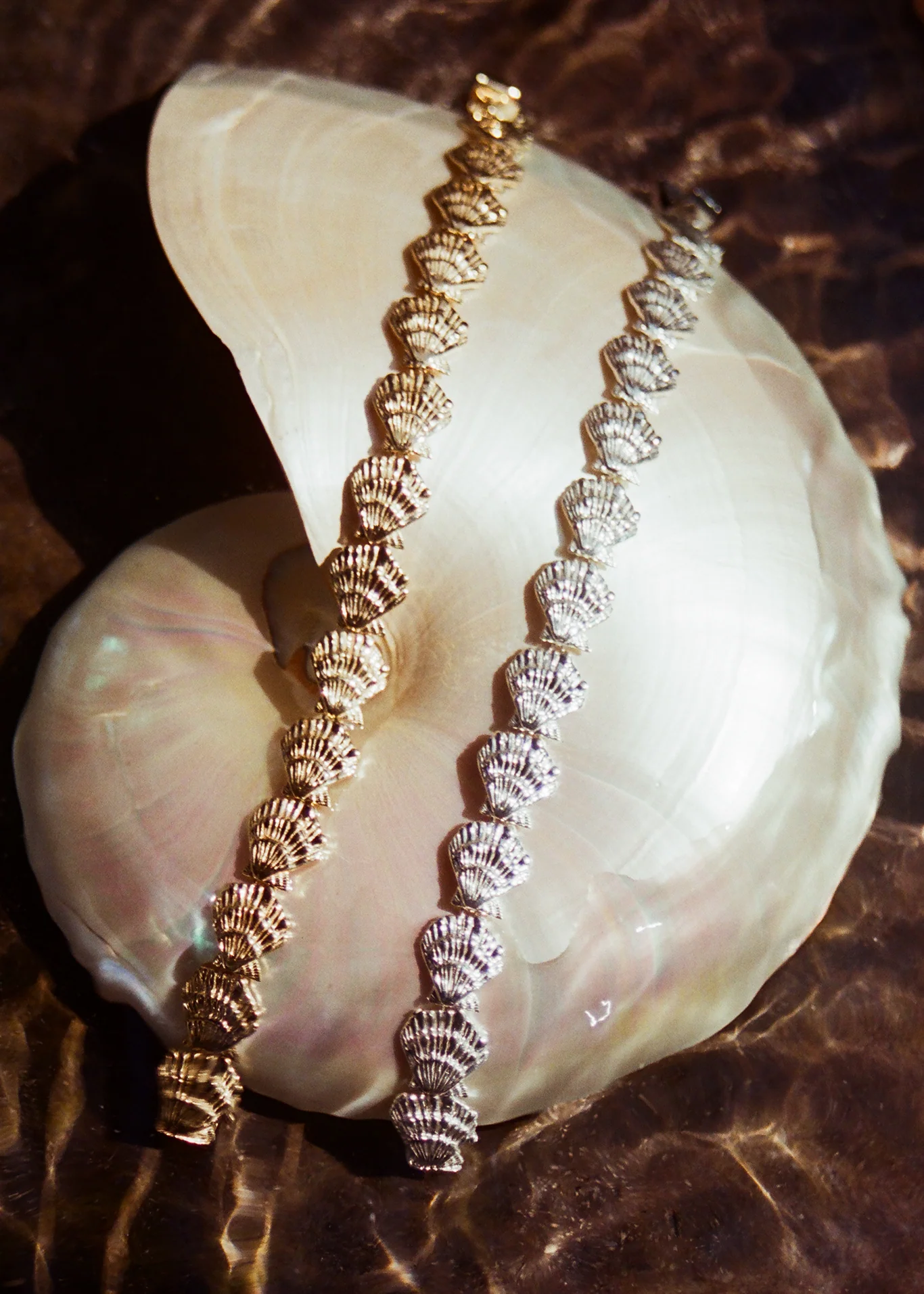 Kinn - Eternity Shell Bracelet Silver - Image 4