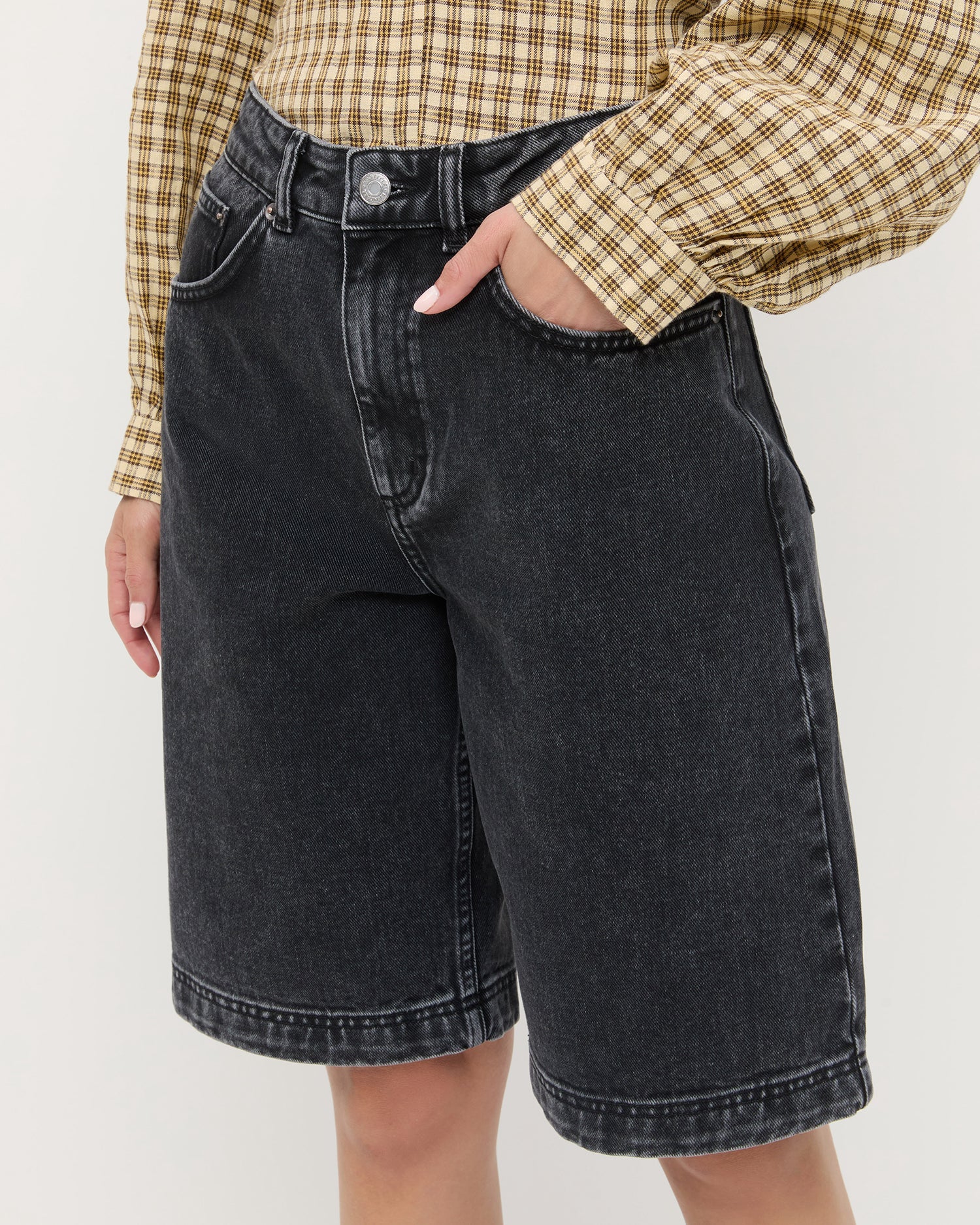 Loeffler Randall - Everett Denim Short - Image 4