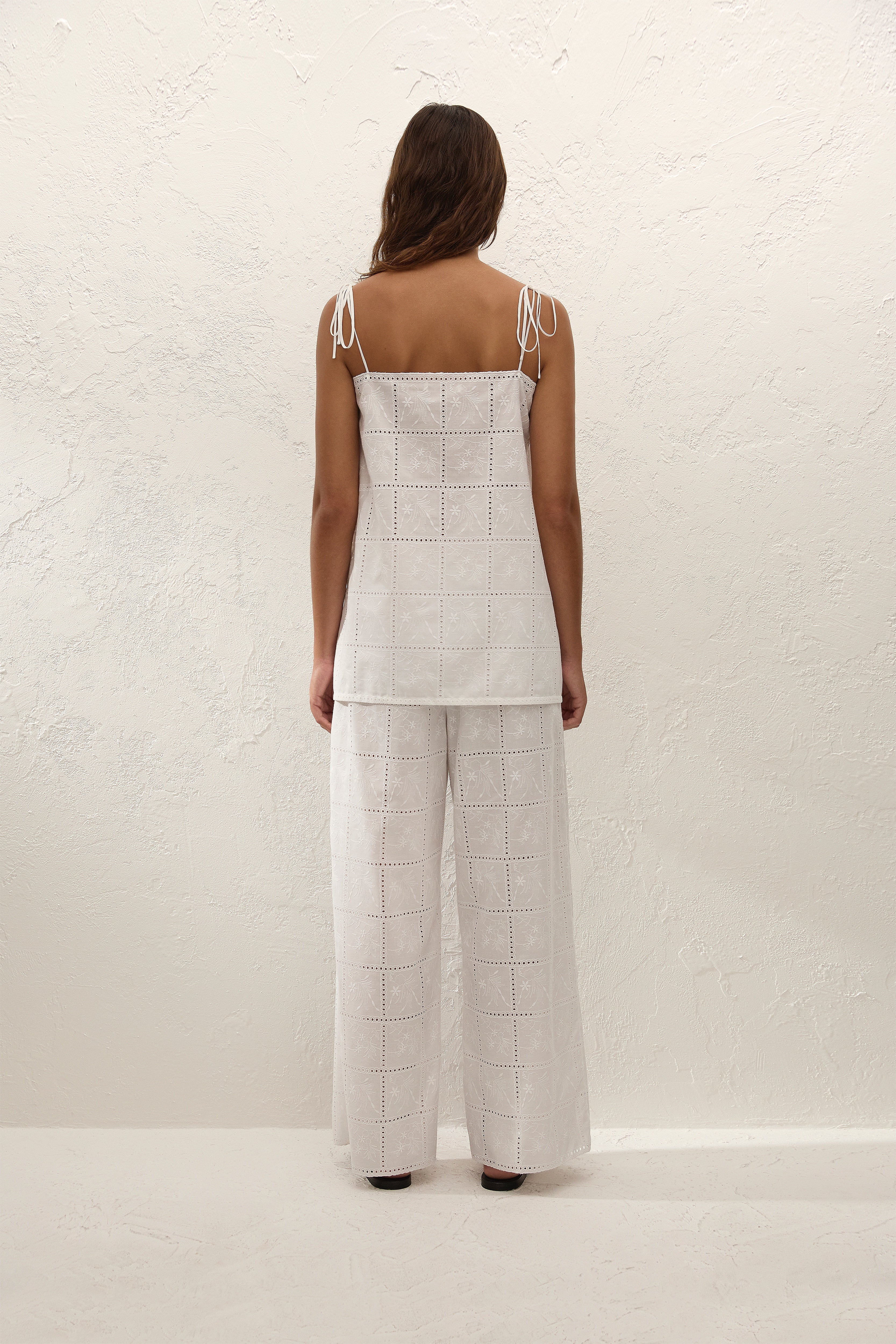 Faithfull - Mora Top Handkerchief Broderie White - Image 4