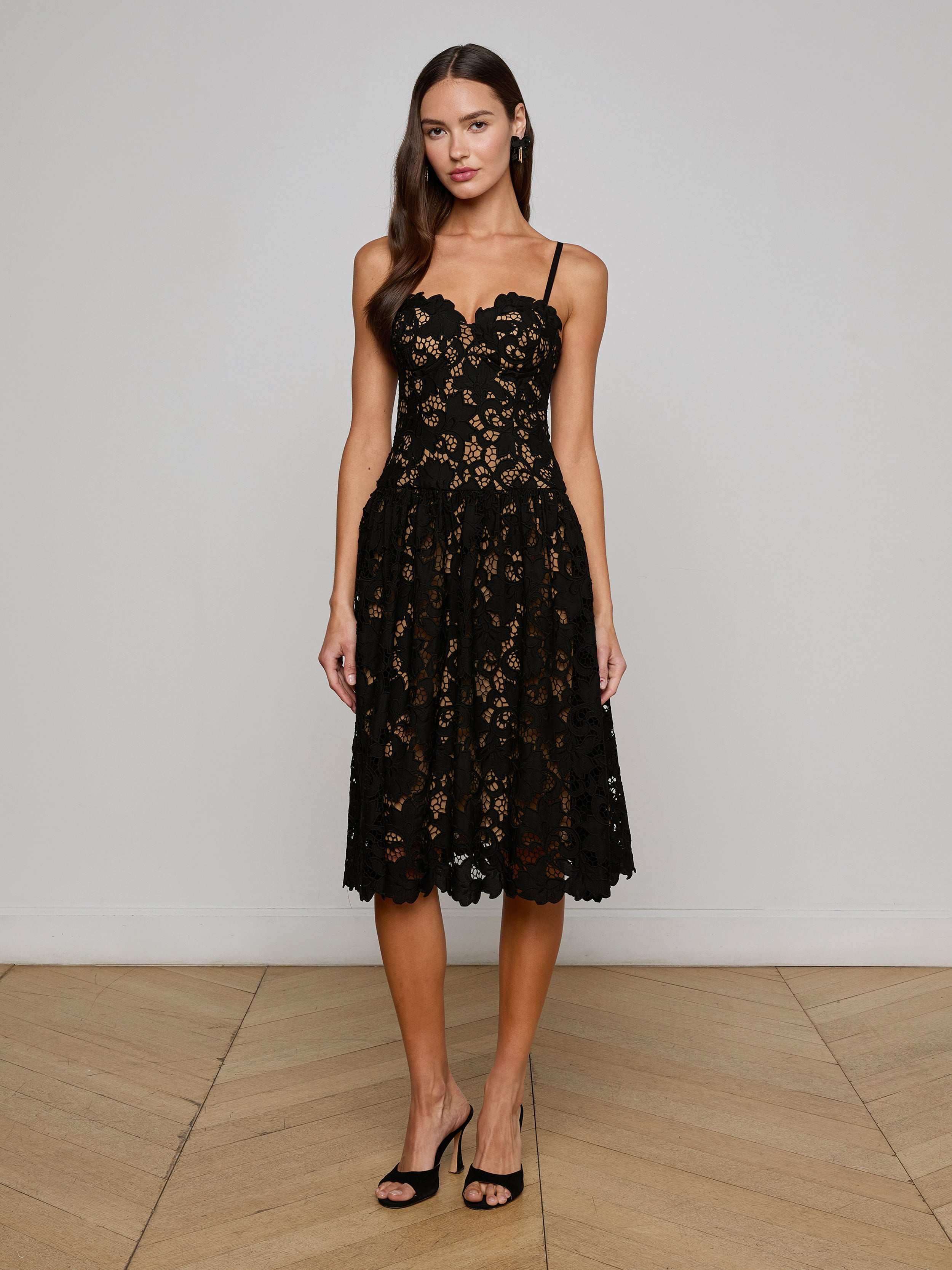 L'AGENCE - Flyn Lace Midi Dress