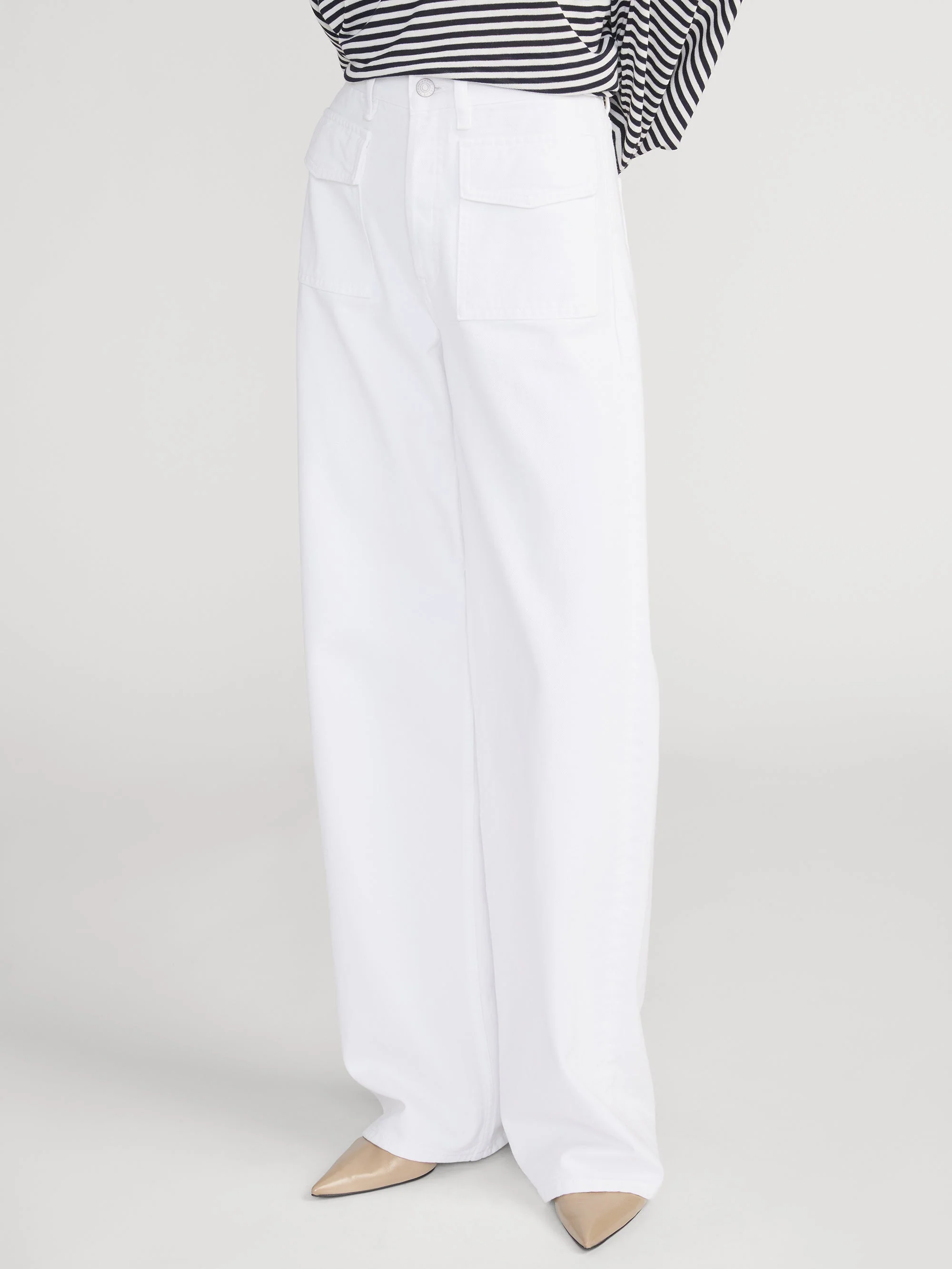 FRAME - The Collegiate Pocket Jean - Image 4