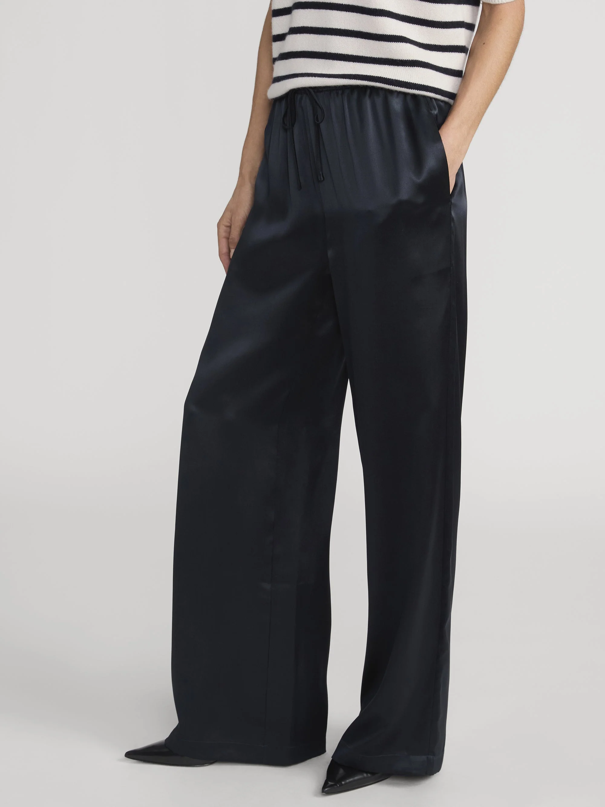 FRAME - The Silk Lounge Pant - Image 5